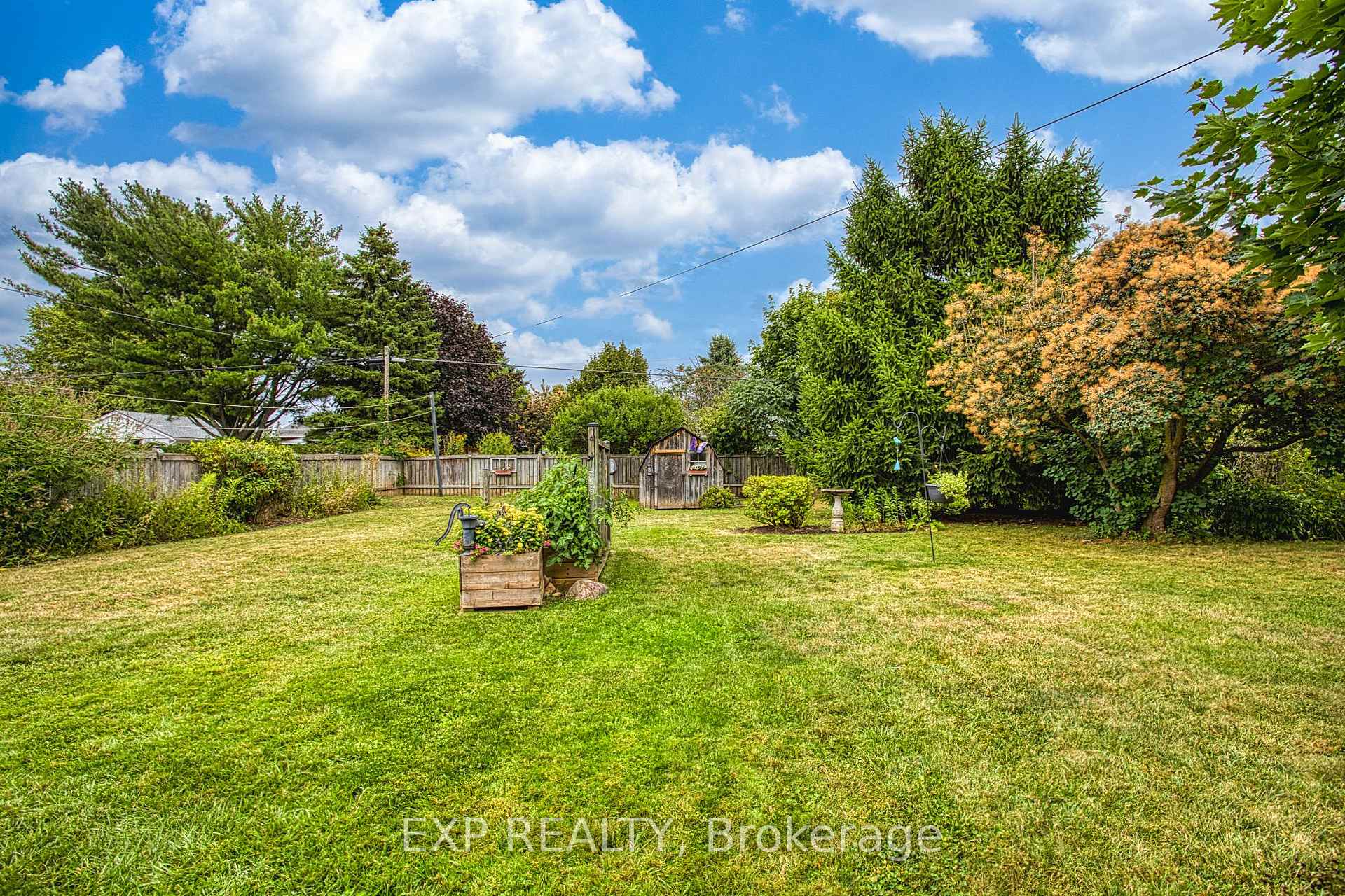 Photo 25 of 54 Garden Drive, Grimsby, Grimsby West — HOMEH