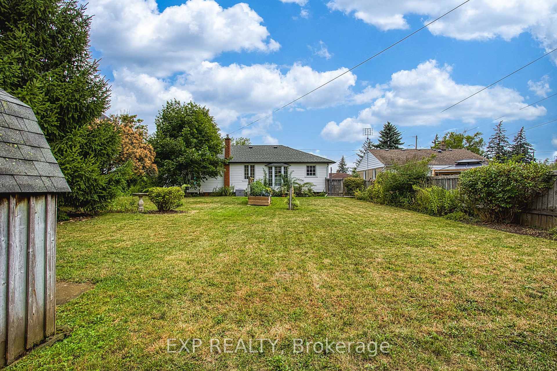 Photo 27 of 54 Garden Drive, Grimsby, Grimsby West — HOMEH