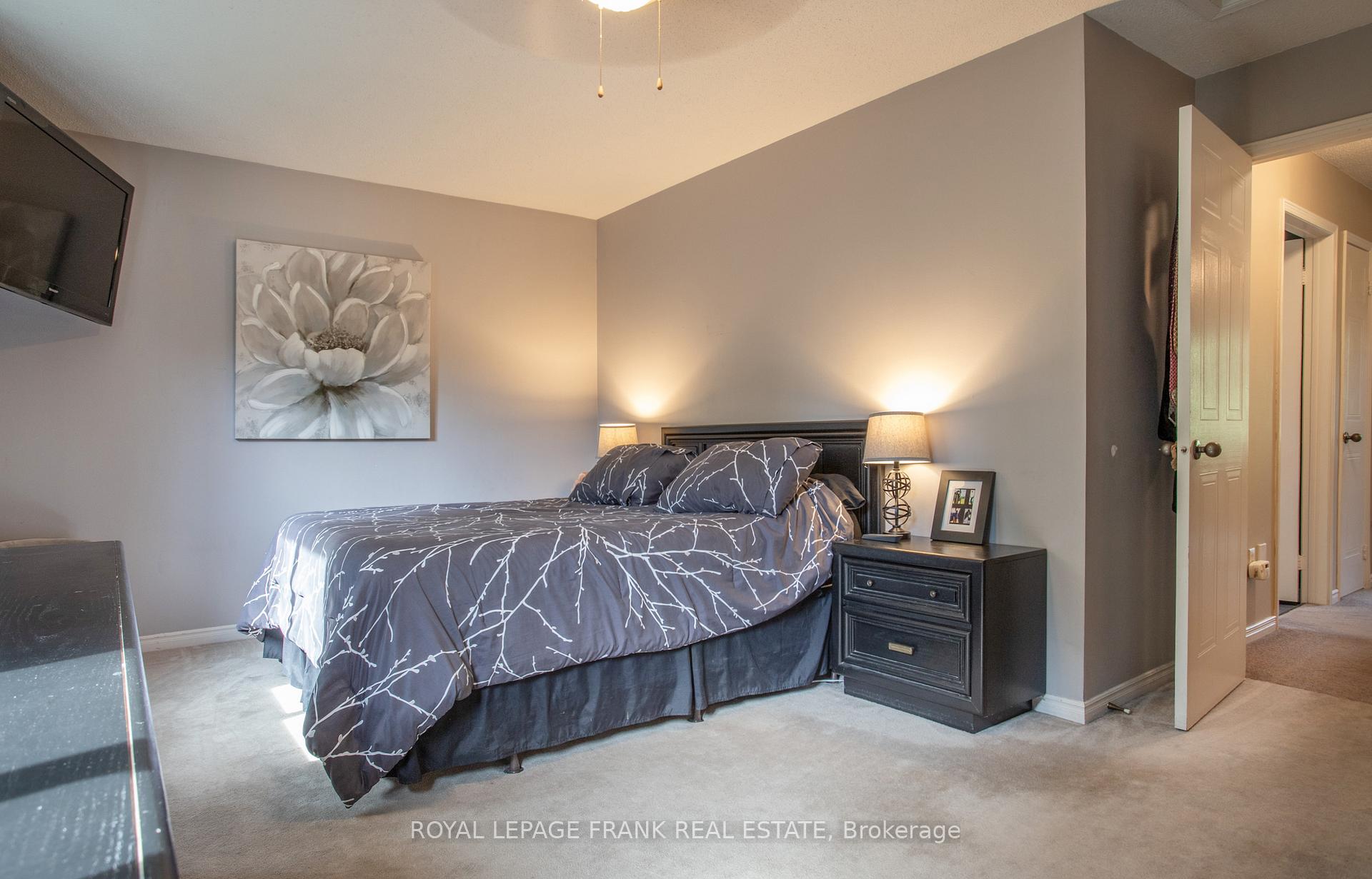 Photo 23 of 99 Hart Boulevard, Clarington, Newcastle — HOMEH