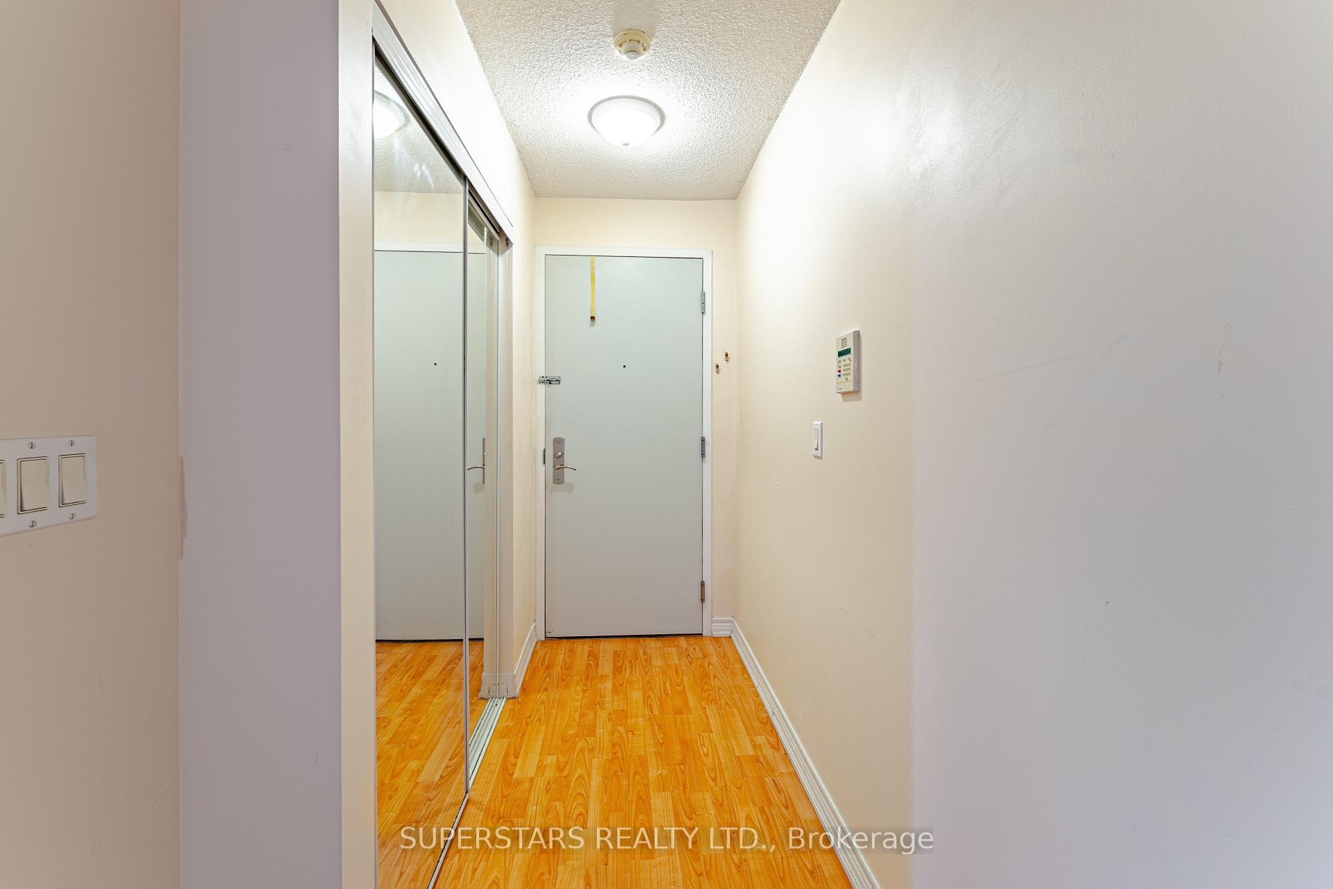 Photo 10 of Unit 708, 761 Bay Street, Toronto, Bay Street Corridor — HOMEH