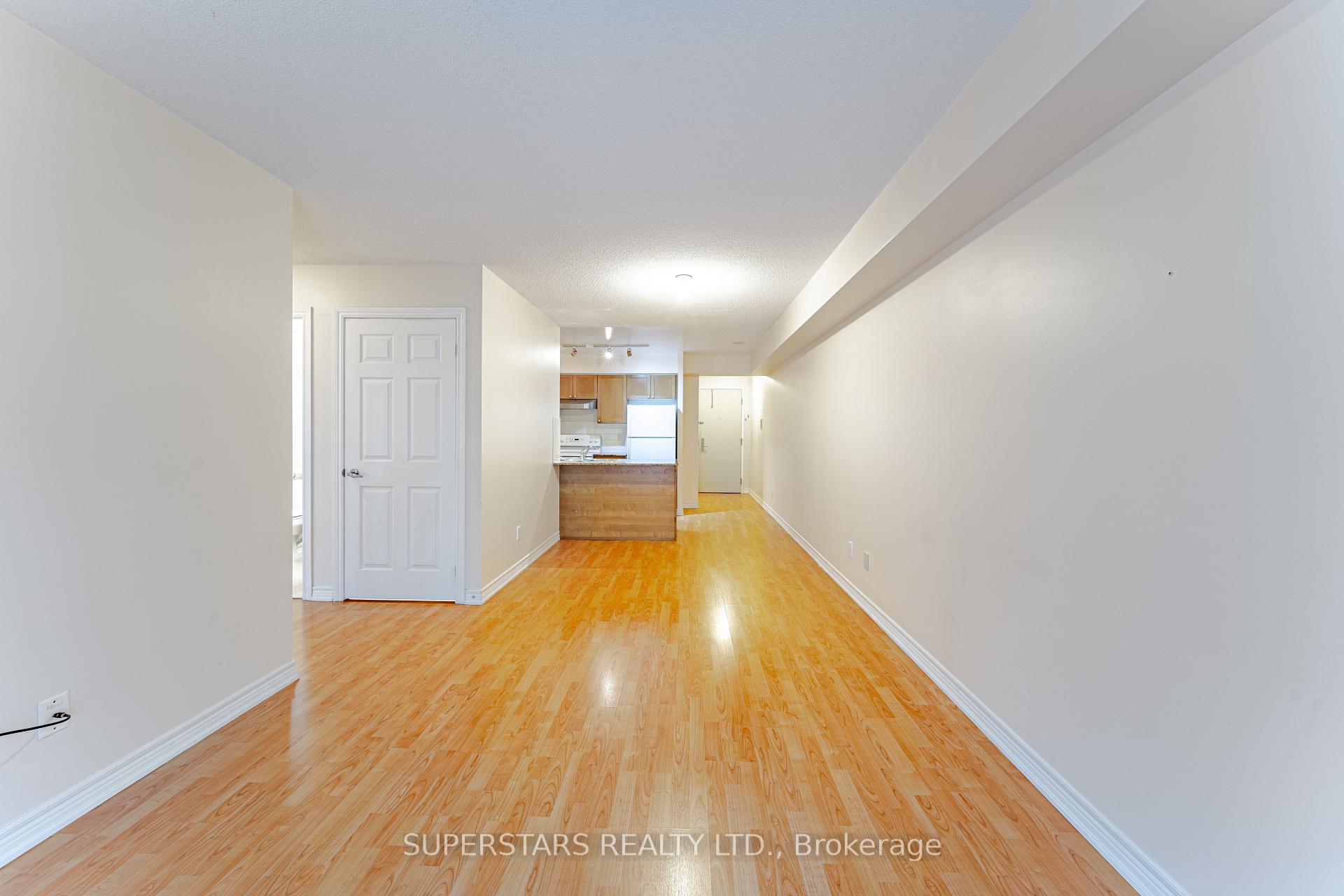 Photo 6 of Unit 708, 761 Bay Street, Toronto, Bay Street Corridor — HOMEH