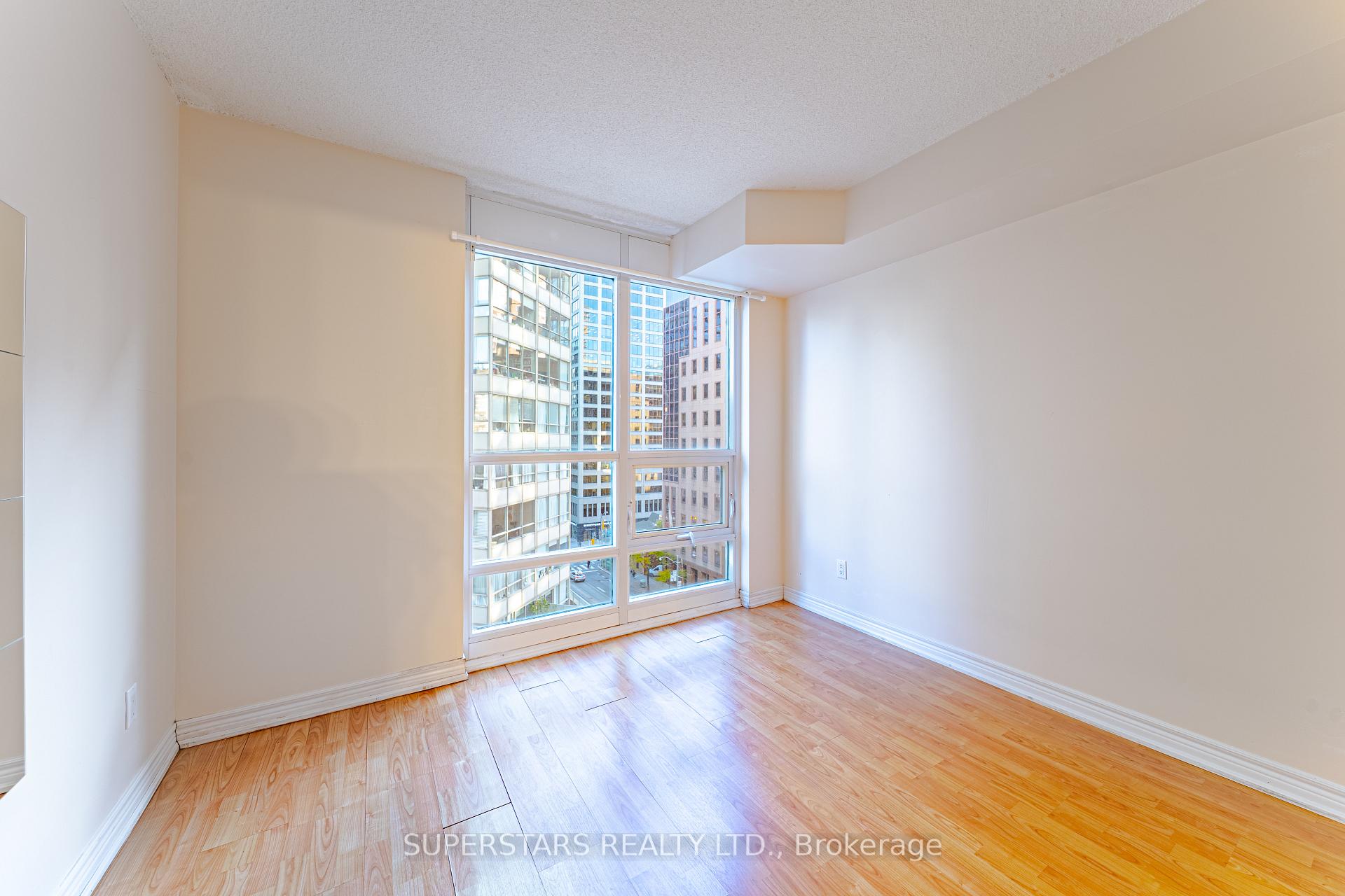 Photo 17 of Unit 708, 761 Bay Street, Toronto, Bay Street Corridor — HOMEH