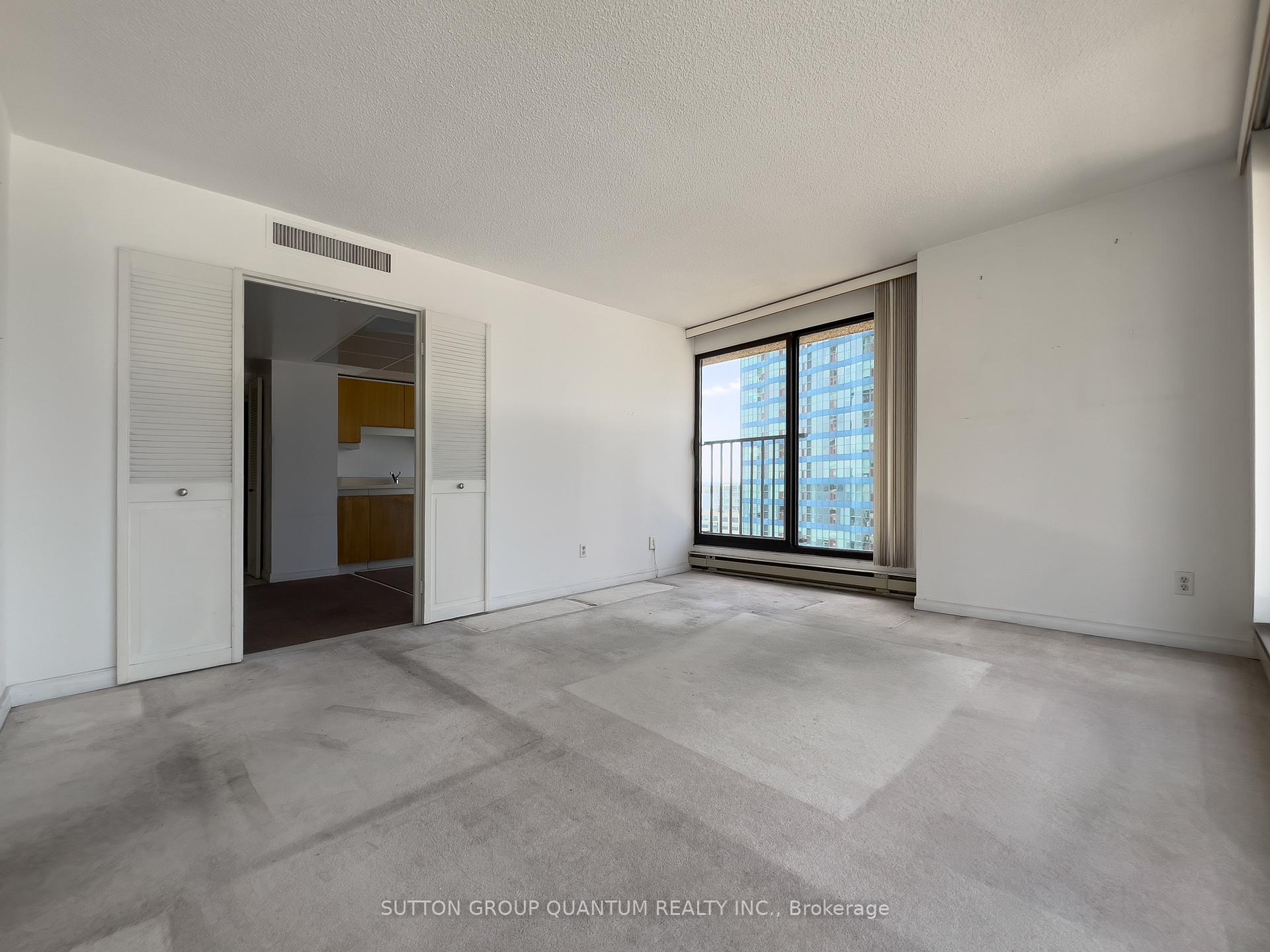 Photo 12 of Unit 1617, 55 Harbour Square, Toronto, Waterfront Communities — HOMEH