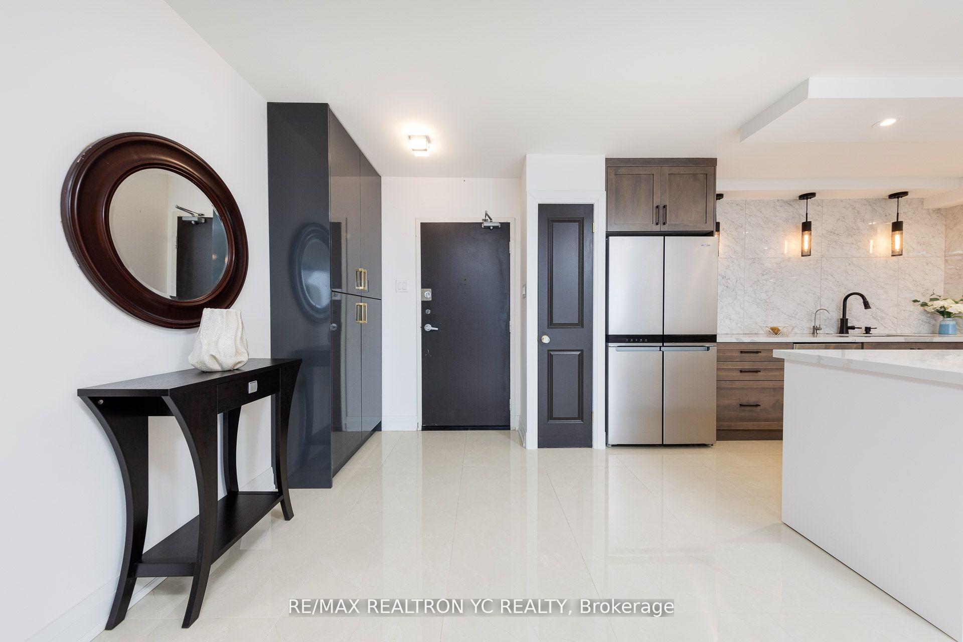 Photo 5 of Unit 1712, 8111 Yonge Street, Markham, Royal Orchard — HOMEH