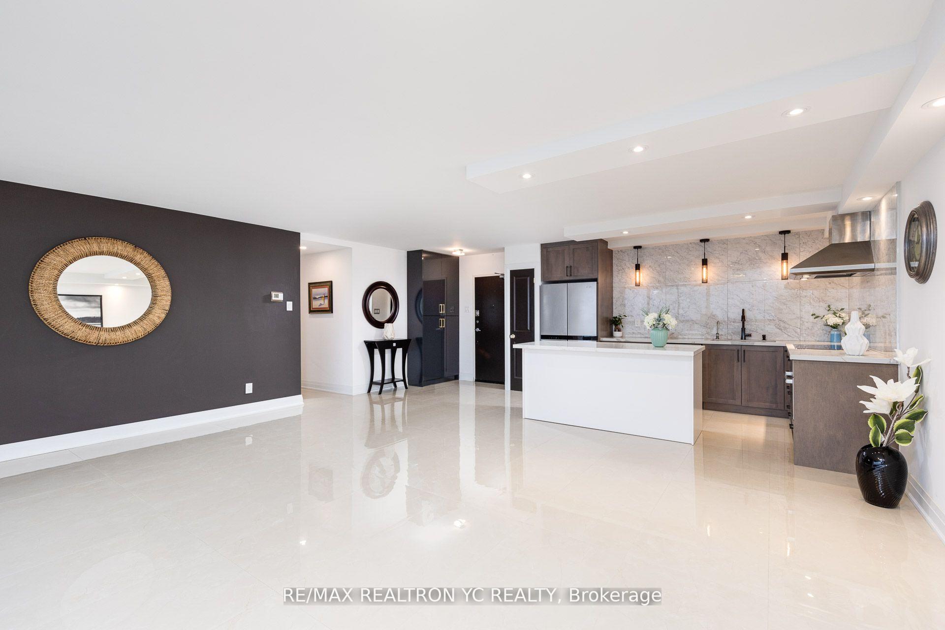 Photo 11 of Unit 1712, 8111 Yonge Street, Markham, Royal Orchard — HOMEH