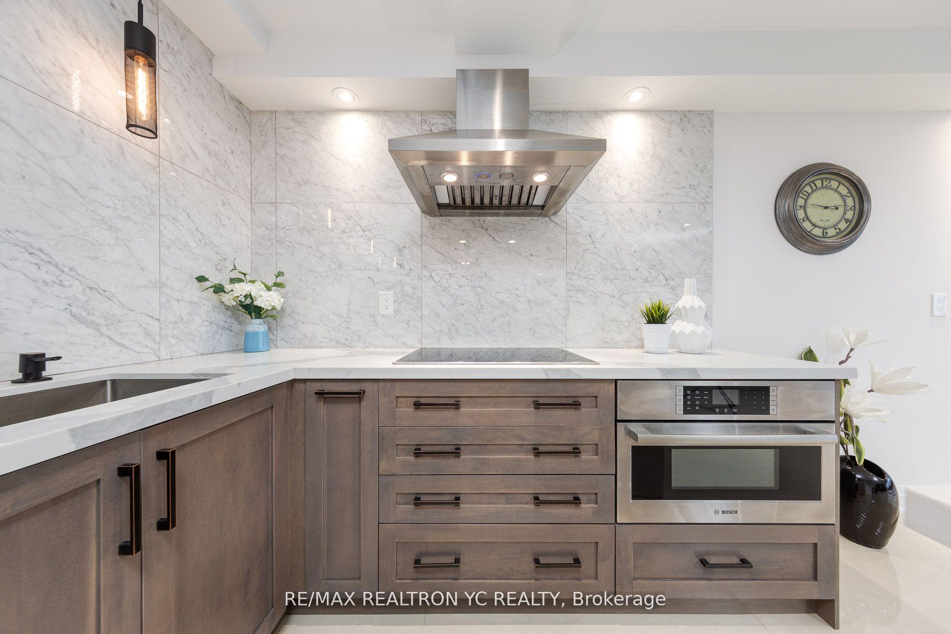 Photo 4 of Unit 1712, 8111 Yonge Street, Markham, Royal Orchard — HOMEH