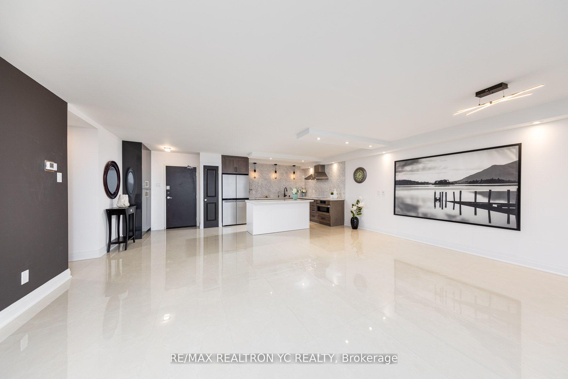 Photo 10 of Unit 1712, 8111 Yonge Street, Markham, Royal Orchard — HOMEH