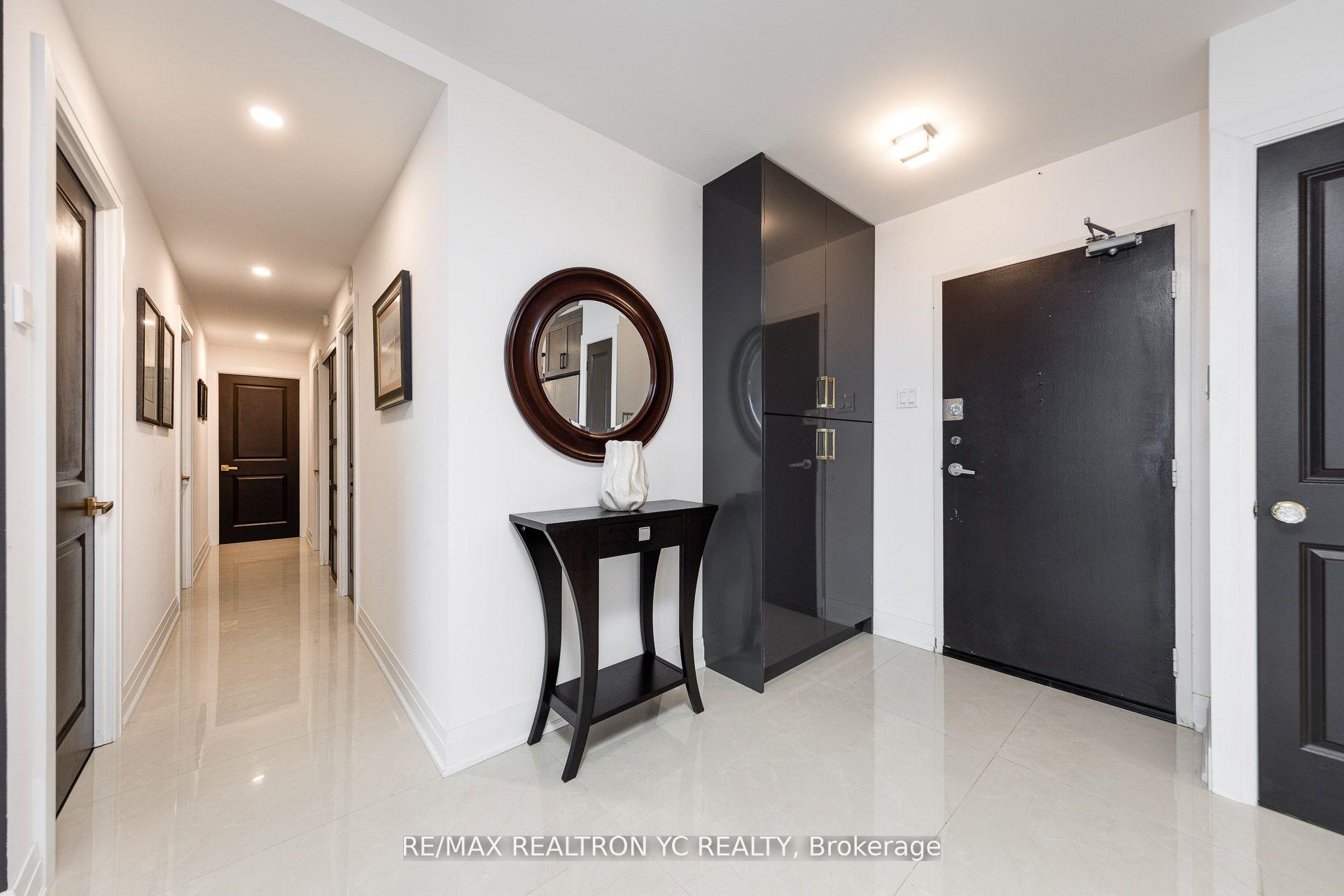 Photo 6 of Unit 1712, 8111 Yonge Street, Markham, Royal Orchard — HOMEH