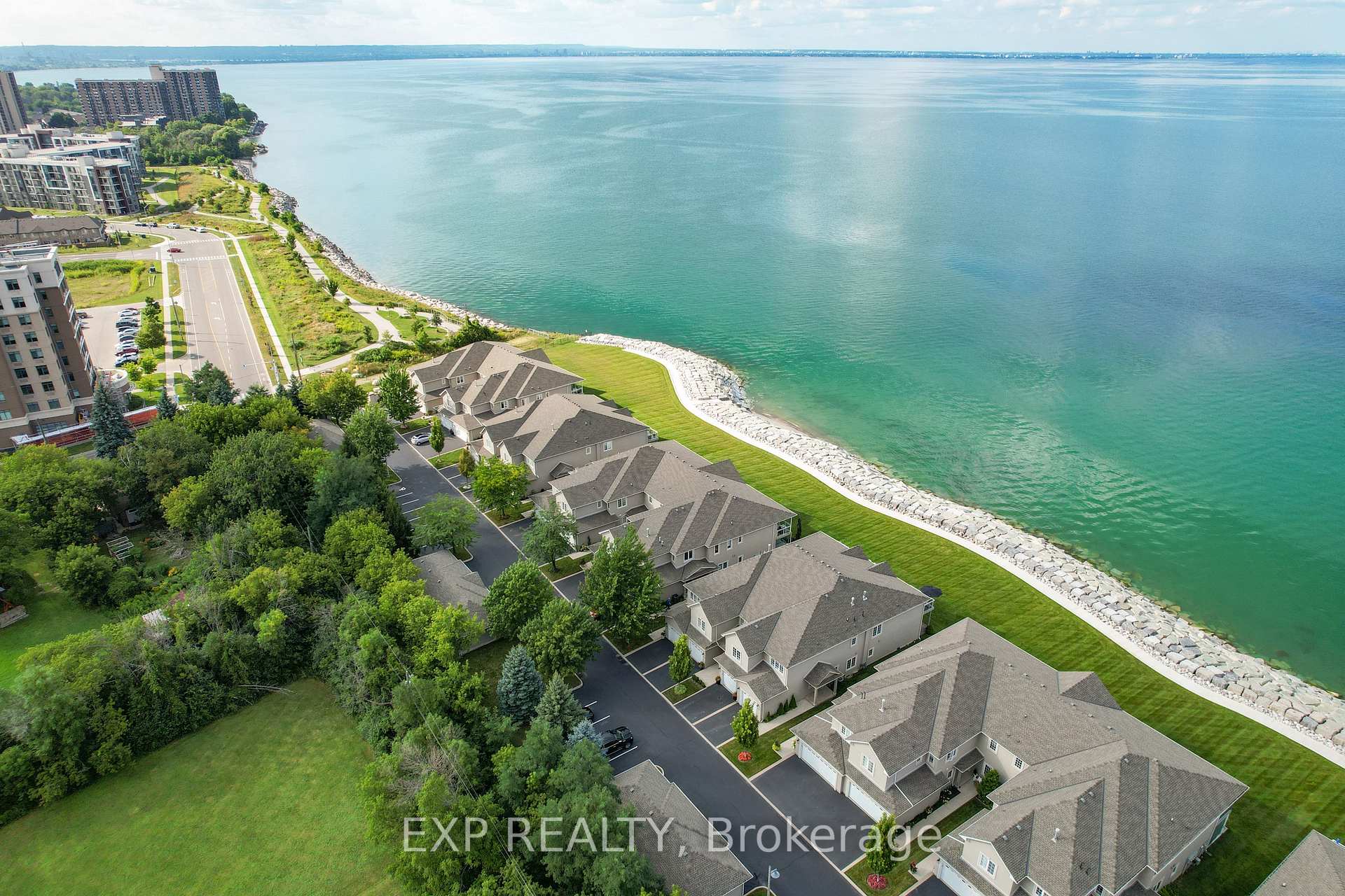Photo 1 of Unit 16, 484 Millen Road, Hamilton, Lakeshore — HOMEH