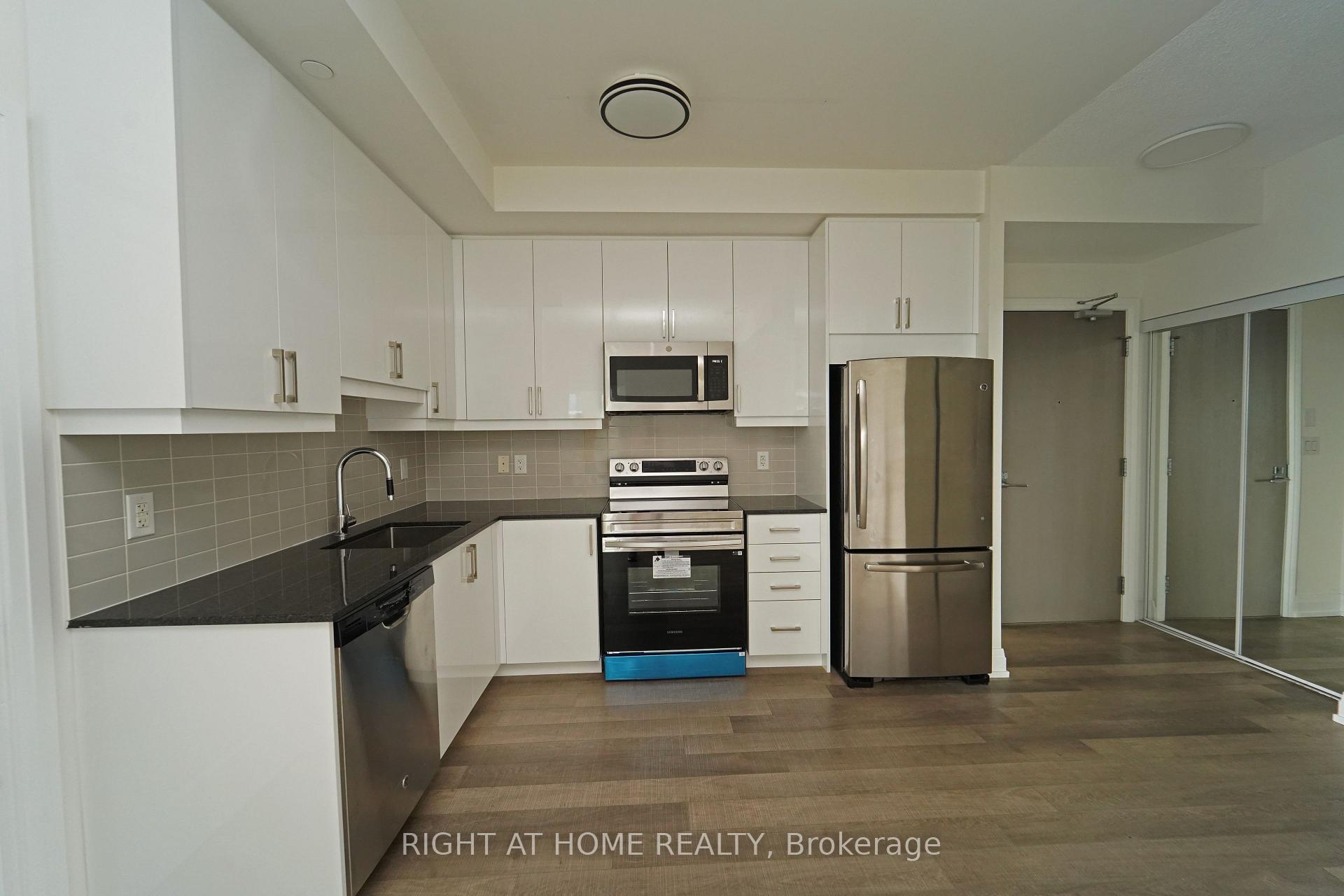 Photo 18 of Unit 1512, 7167 Yonge Street, Markham, Thornhill — HOMEH