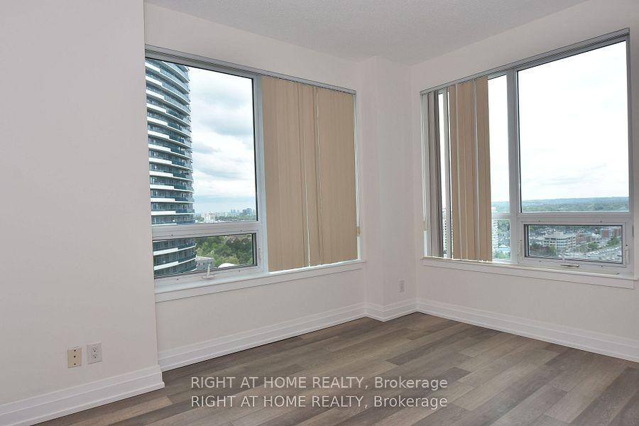 Photo 12 of Unit 1512, 7167 Yonge Street, Markham, Thornhill — HOMEH