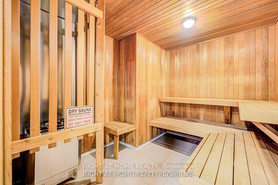 Photo 17 of Unit 1512, 7167 Yonge Street, Markham, Thornhill — HOMEH