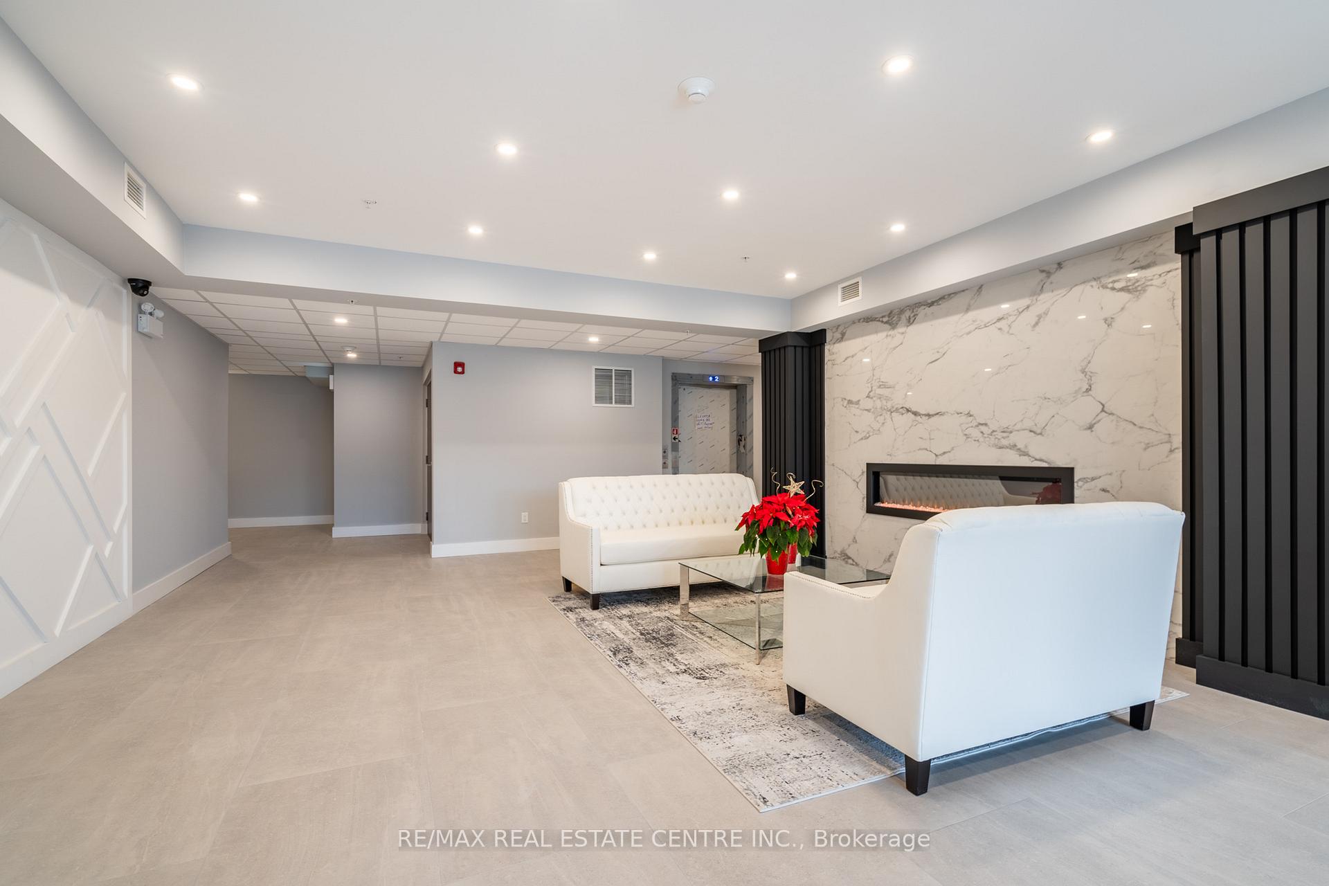 Photo 9 of Unit 302, 120 Springvalley Crescent, Hamilton, Gourley — HOMEH