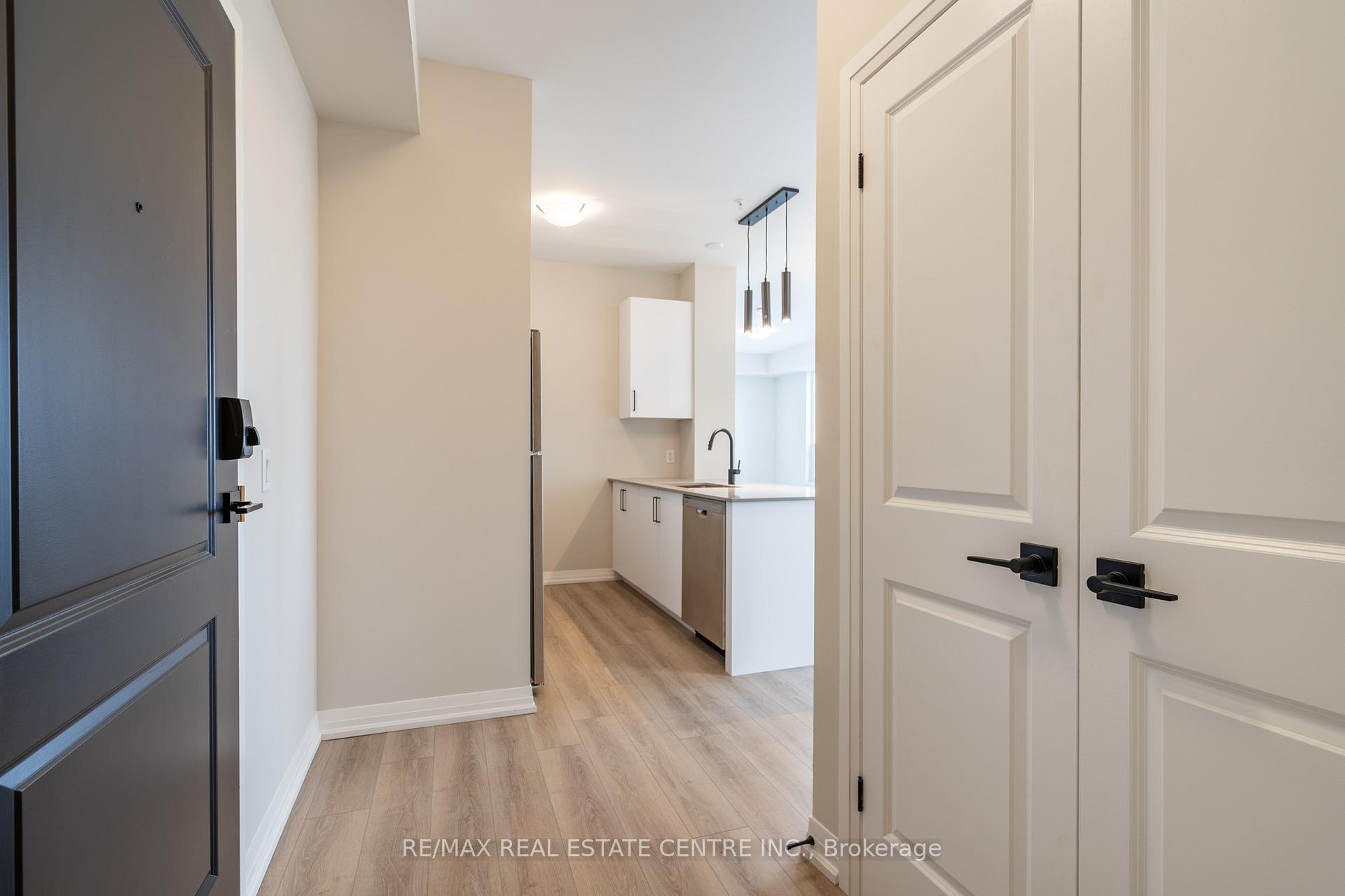 Photo 11 of Unit 302, 120 Springvalley Crescent, Hamilton, Gourley — HOMEH