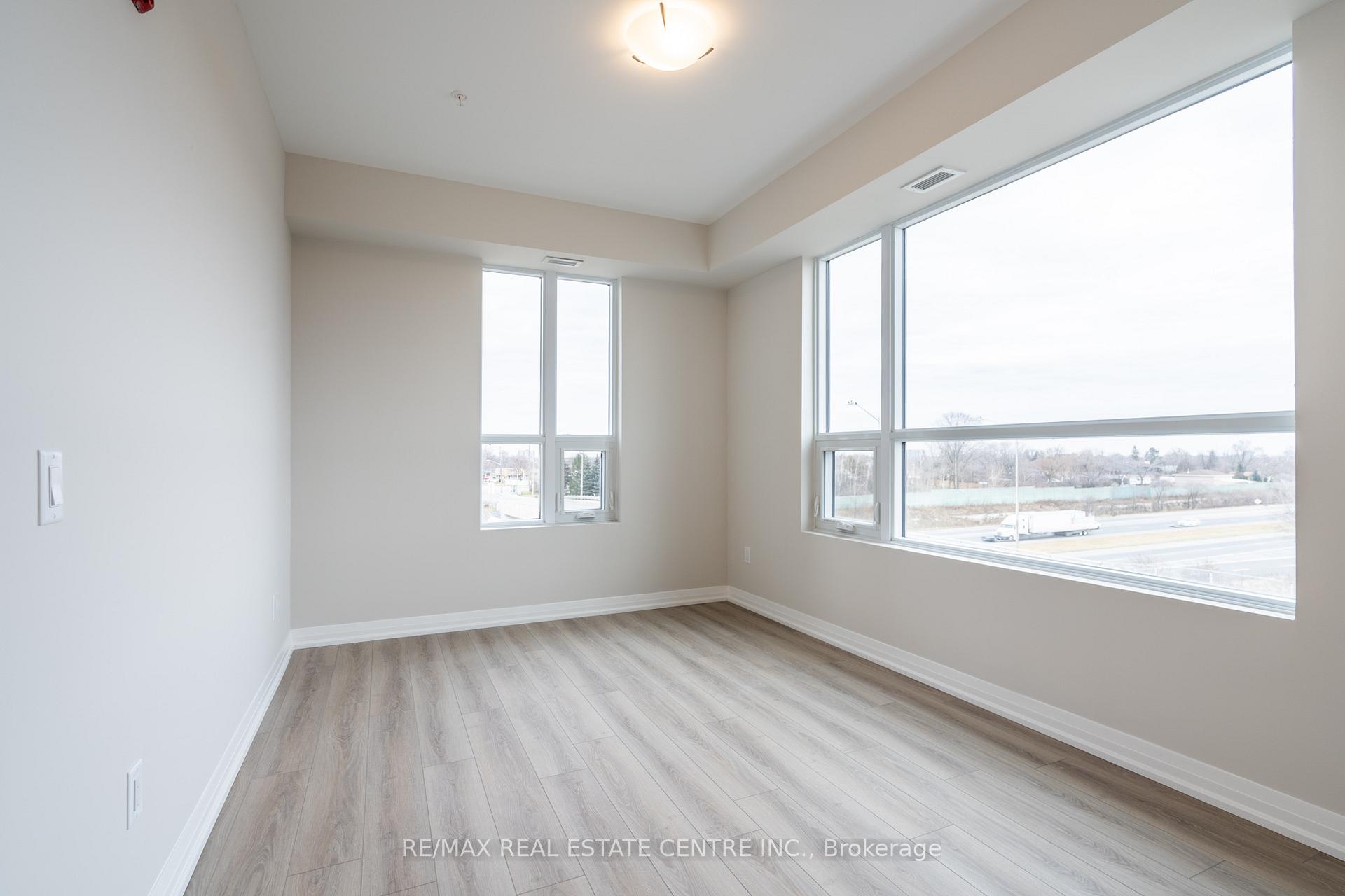 Photo 13 of Unit 302, 120 Springvalley Crescent, Hamilton, Gourley — HOMEH