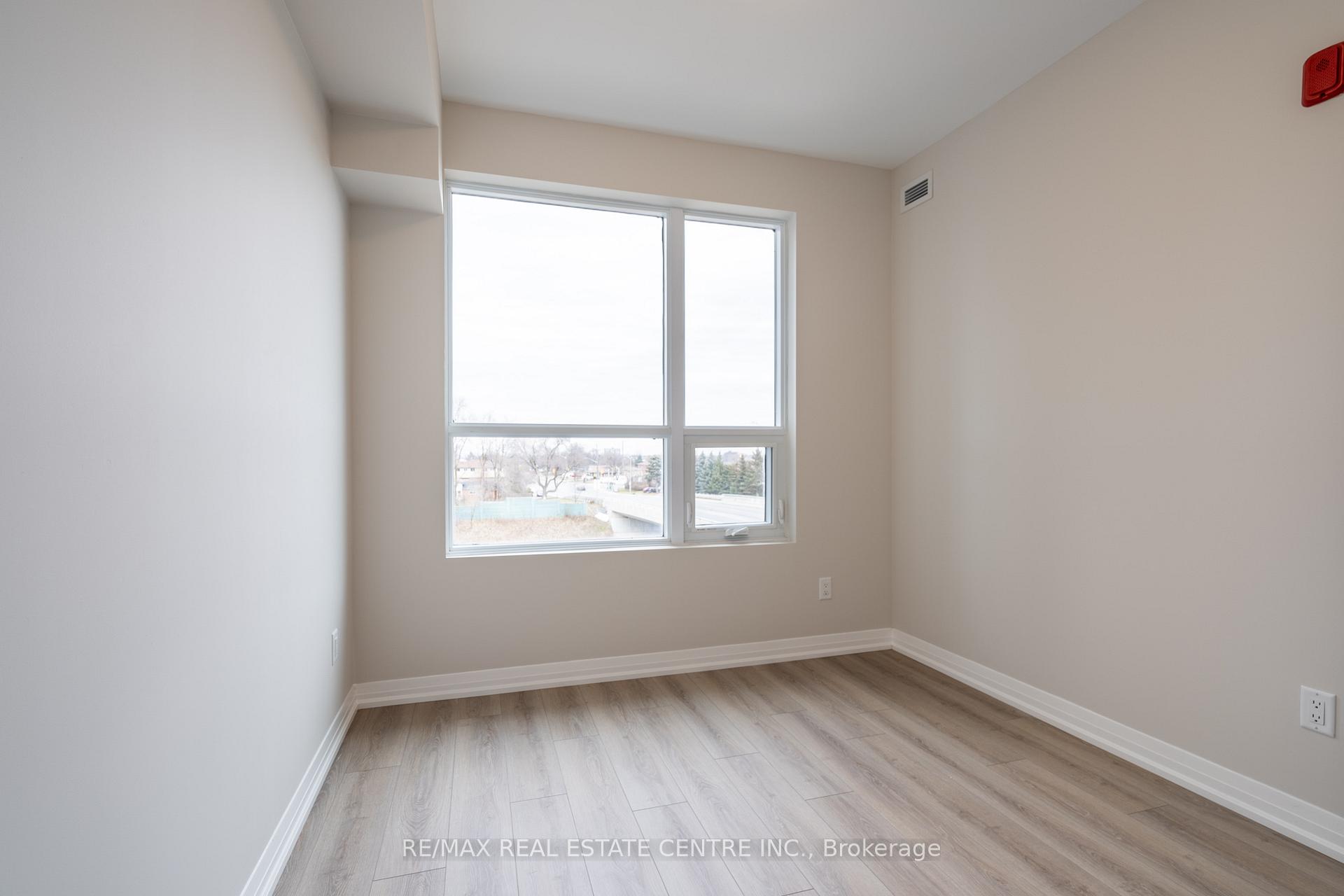 Photo 33 of Unit 302, 120 Springvalley Crescent, Hamilton, Gourley — HOMEH