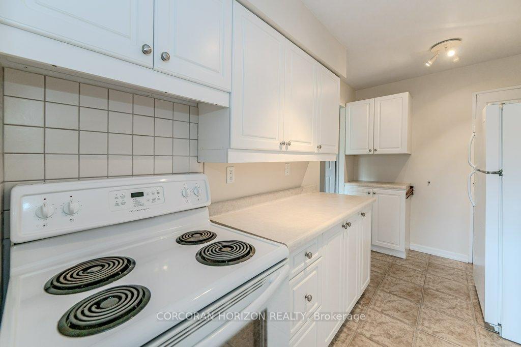 Photo 14 of Unit 803, 1964 Main Street W, Hamilton, Ainslie Wood — HOMEH