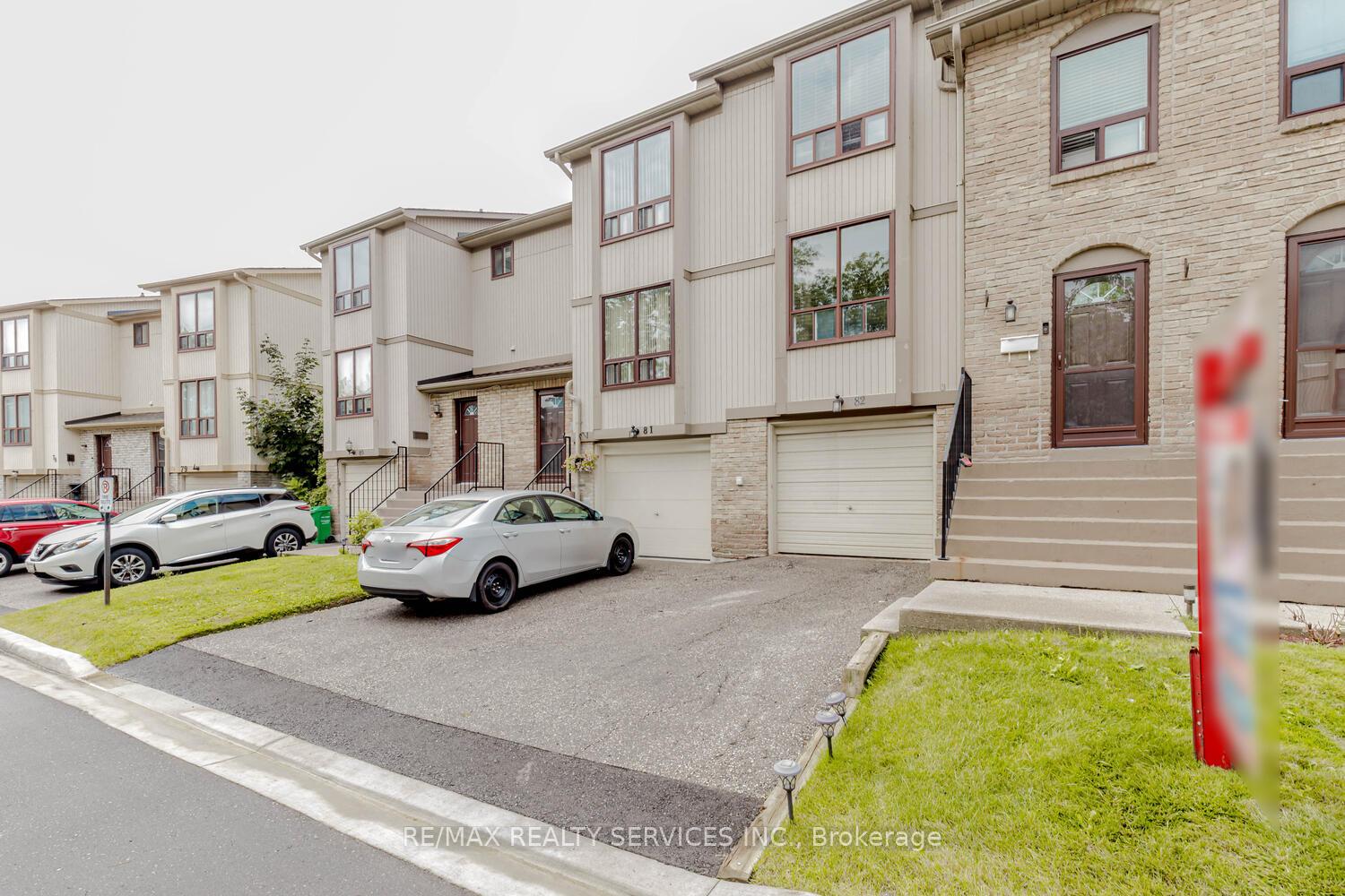 Front of Unit 82, 82 Guildford Crescent