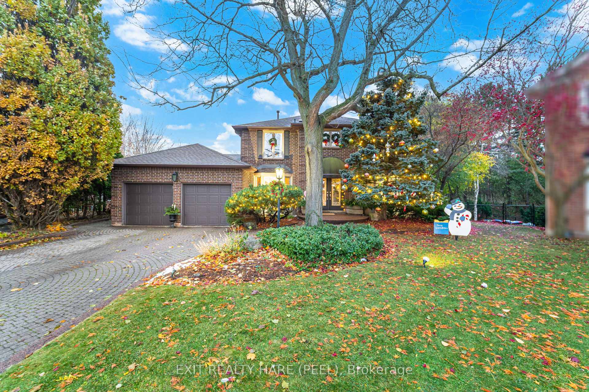Photo 2 of 58 Esker Drive, Brampton, Heart Lake East — HOMEH