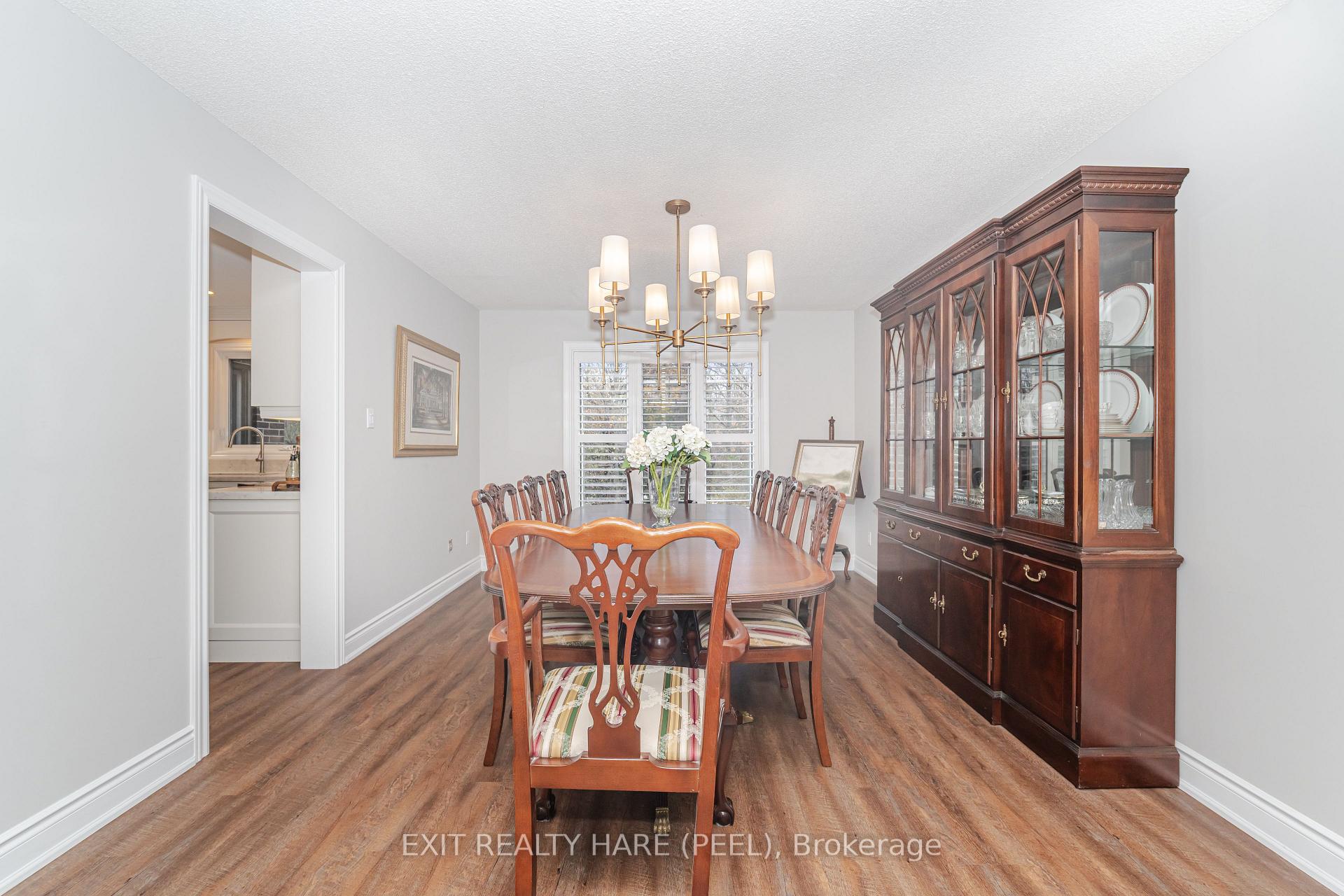 Photo 9 of 58 Esker Drive, Brampton, Heart Lake East — HOMEH