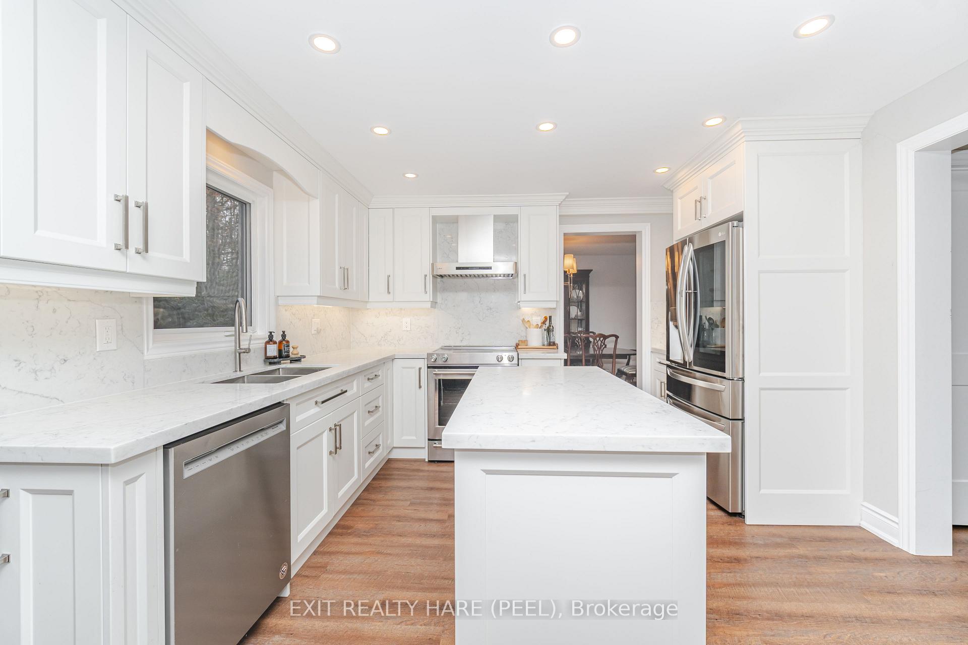 Photo 12 of 58 Esker Drive, Brampton, Heart Lake East — HOMEH