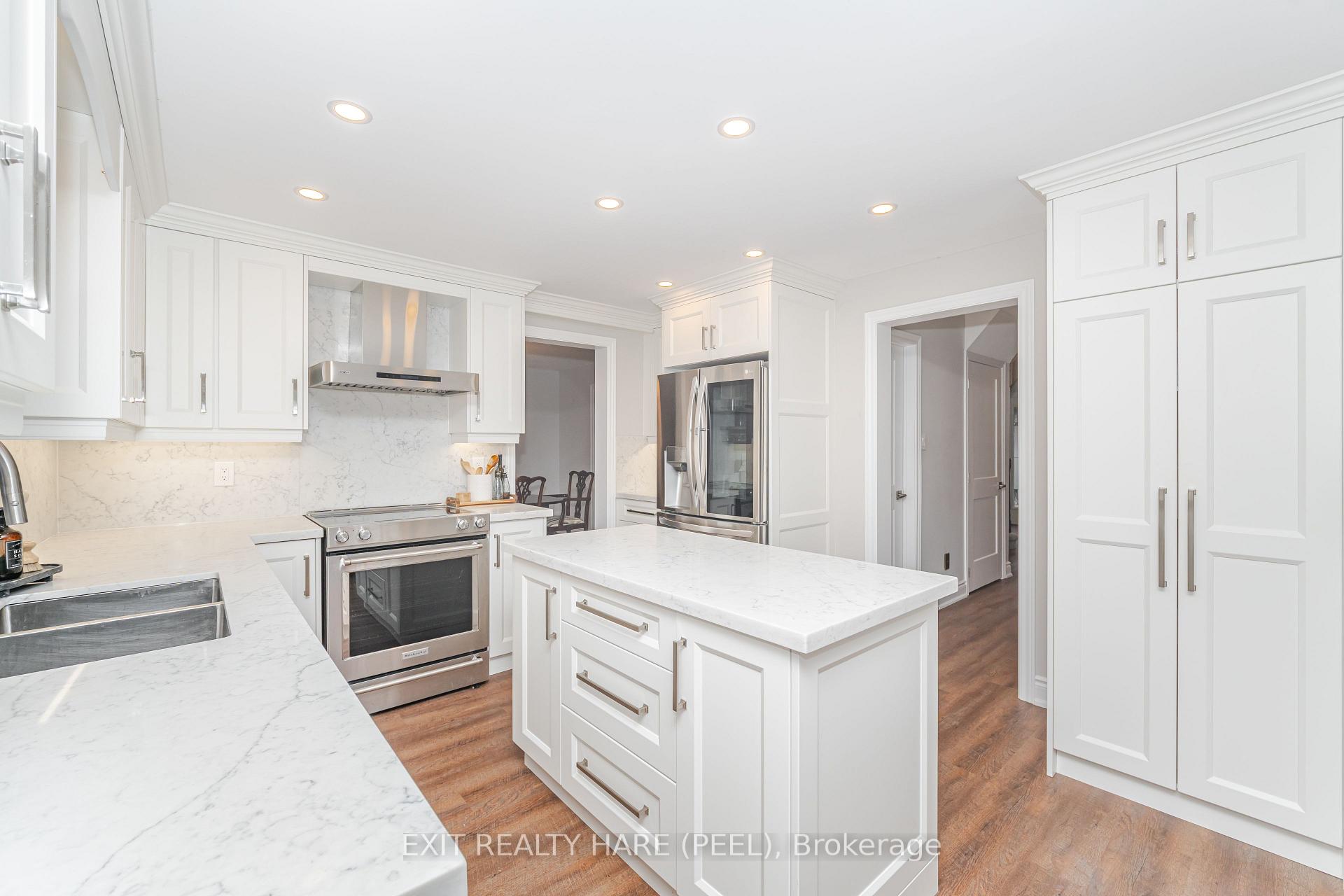 Photo 13 of 58 Esker Drive, Brampton, Heart Lake East — HOMEH