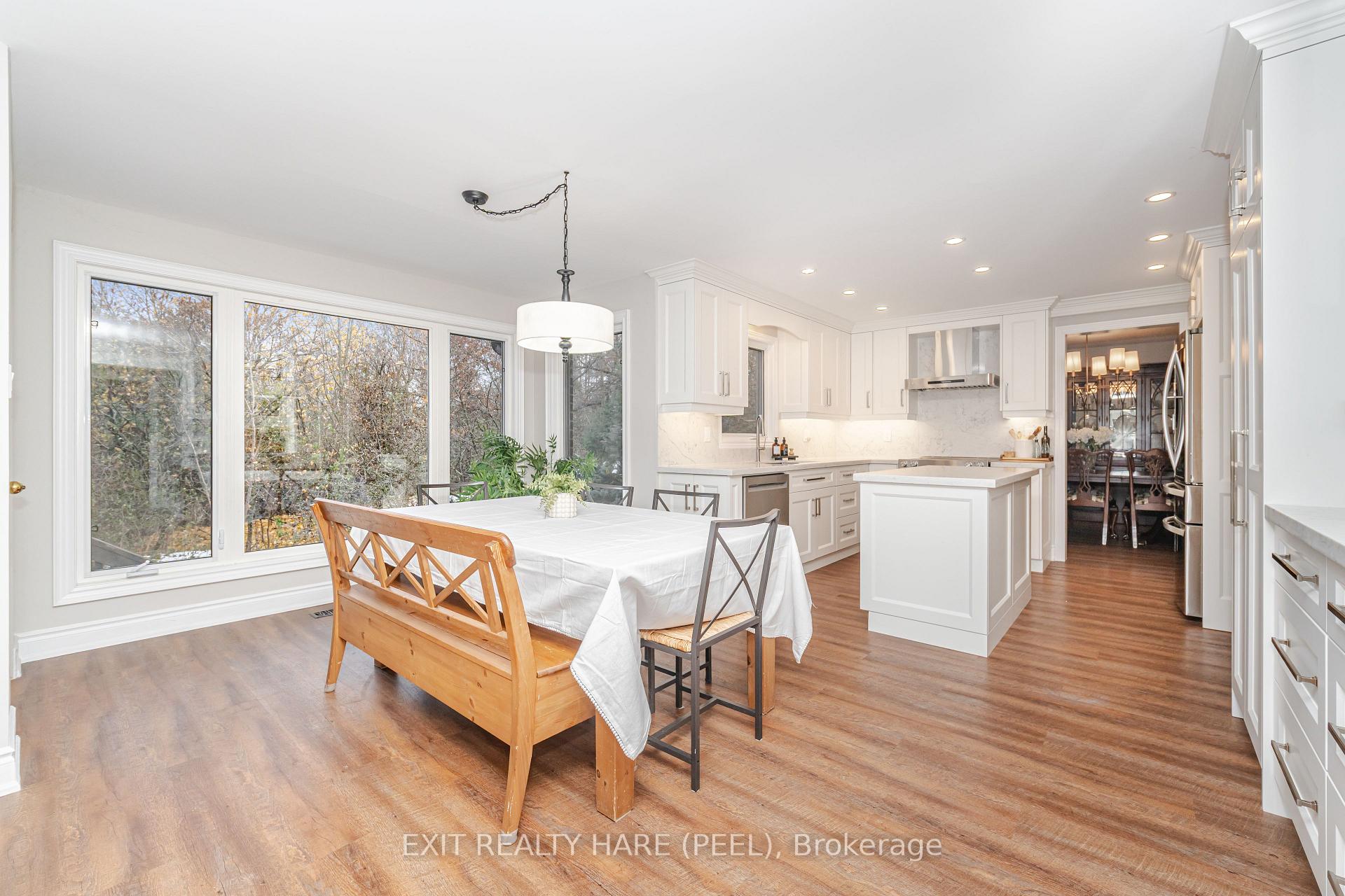 Photo 15 of 58 Esker Drive, Brampton, Heart Lake East — HOMEH