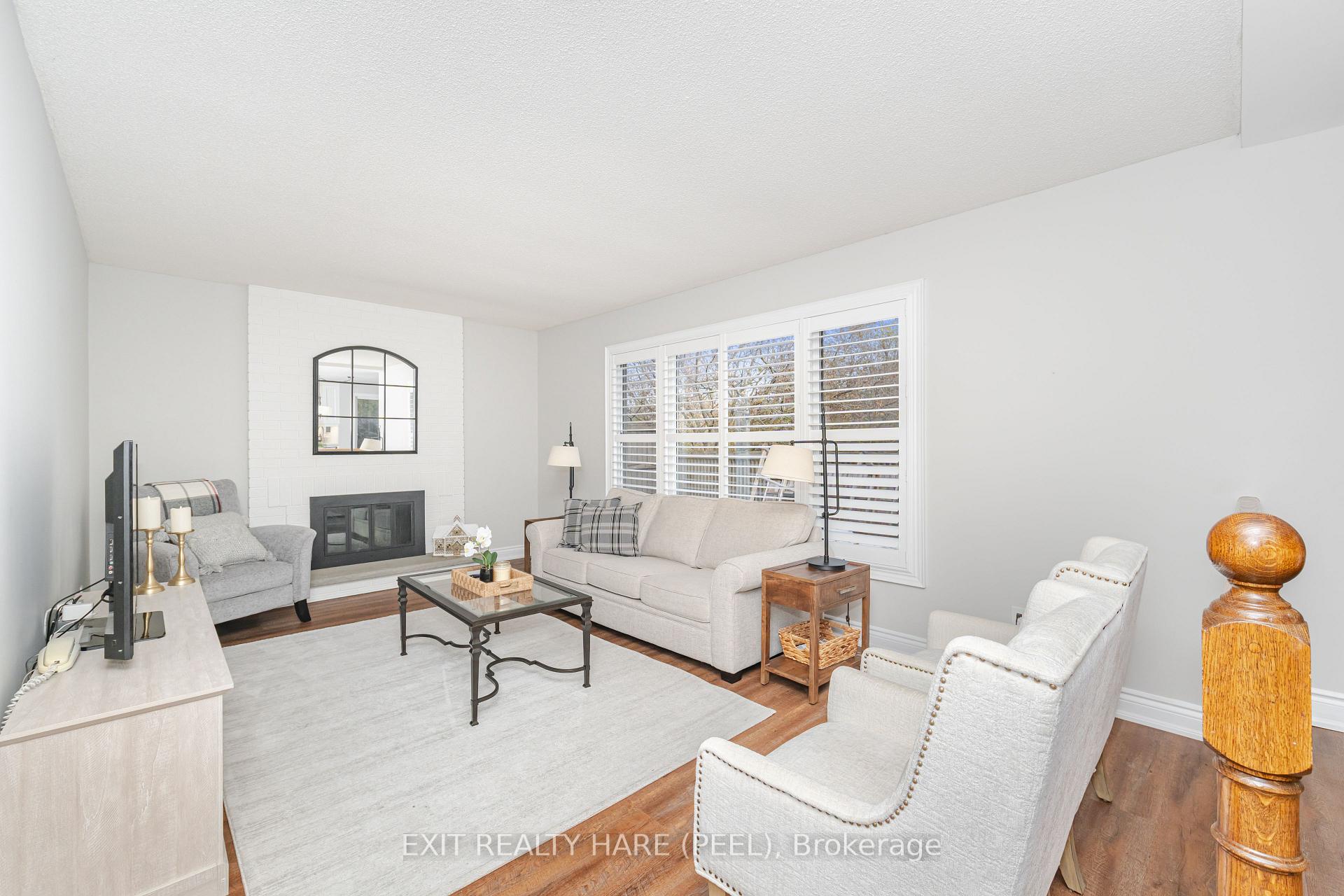 Photo 16 of 58 Esker Drive, Brampton, Heart Lake East — HOMEH