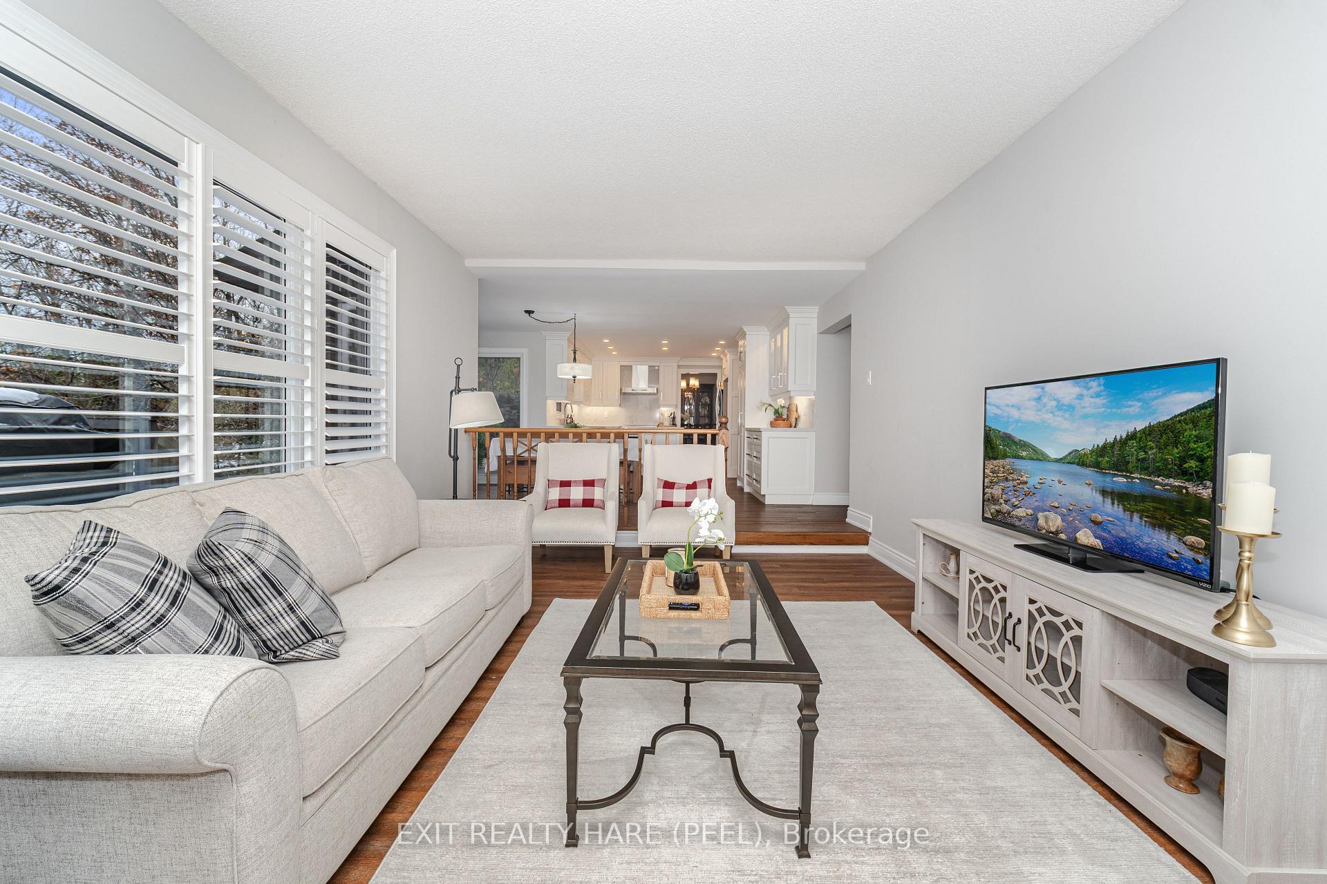 Photo 17 of 58 Esker Drive, Brampton, Heart Lake East — HOMEH