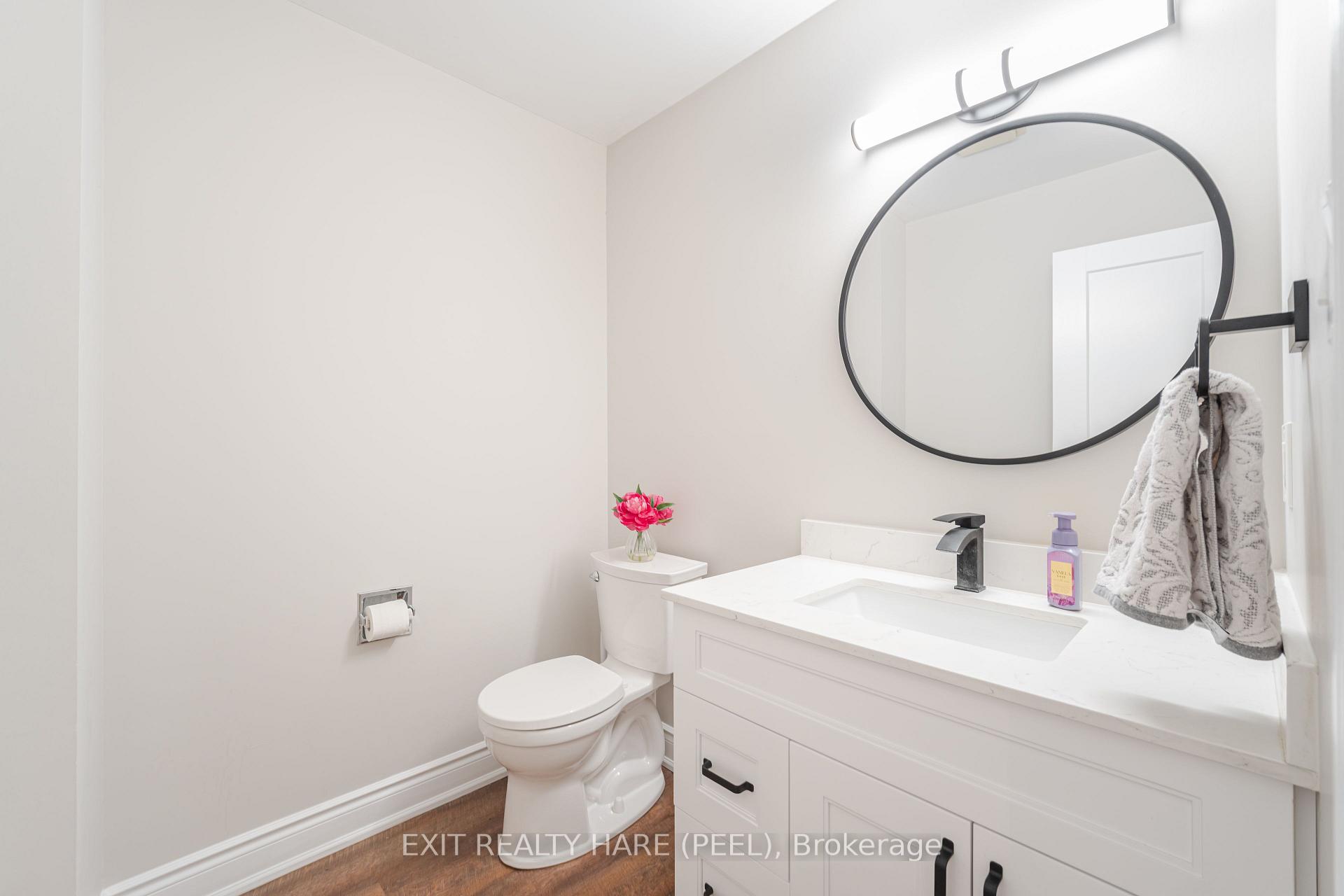 Photo 19 of 58 Esker Drive, Brampton, Heart Lake East — HOMEH