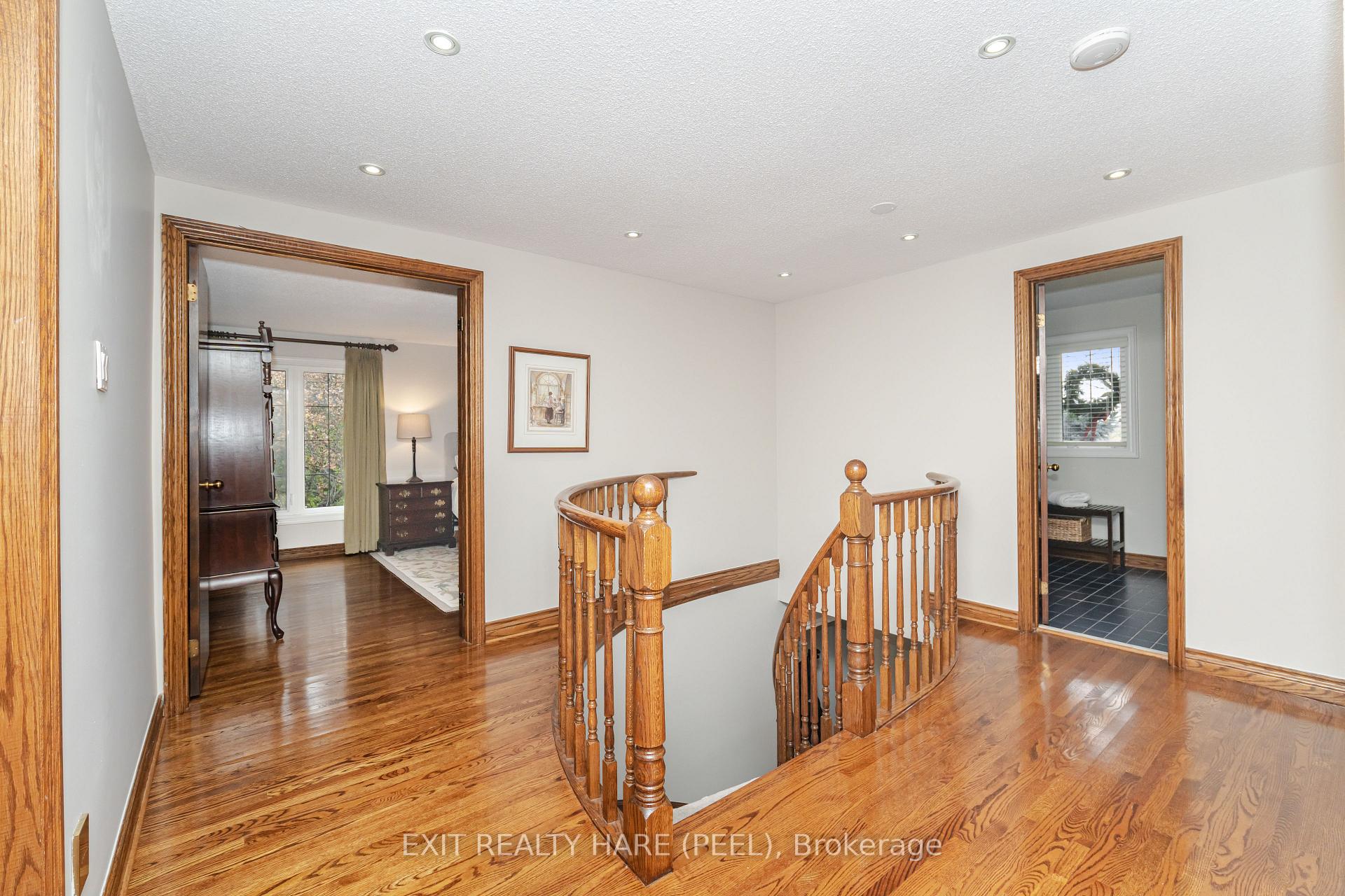 Photo 21 of 58 Esker Drive, Brampton, Heart Lake East — HOMEH