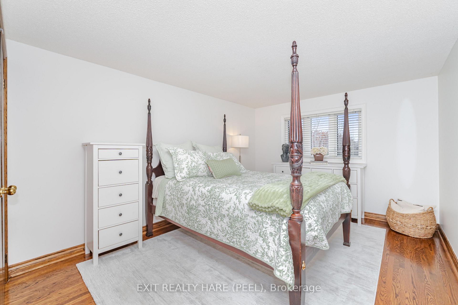 Photo 24 of 58 Esker Drive, Brampton, Heart Lake East — HOMEH