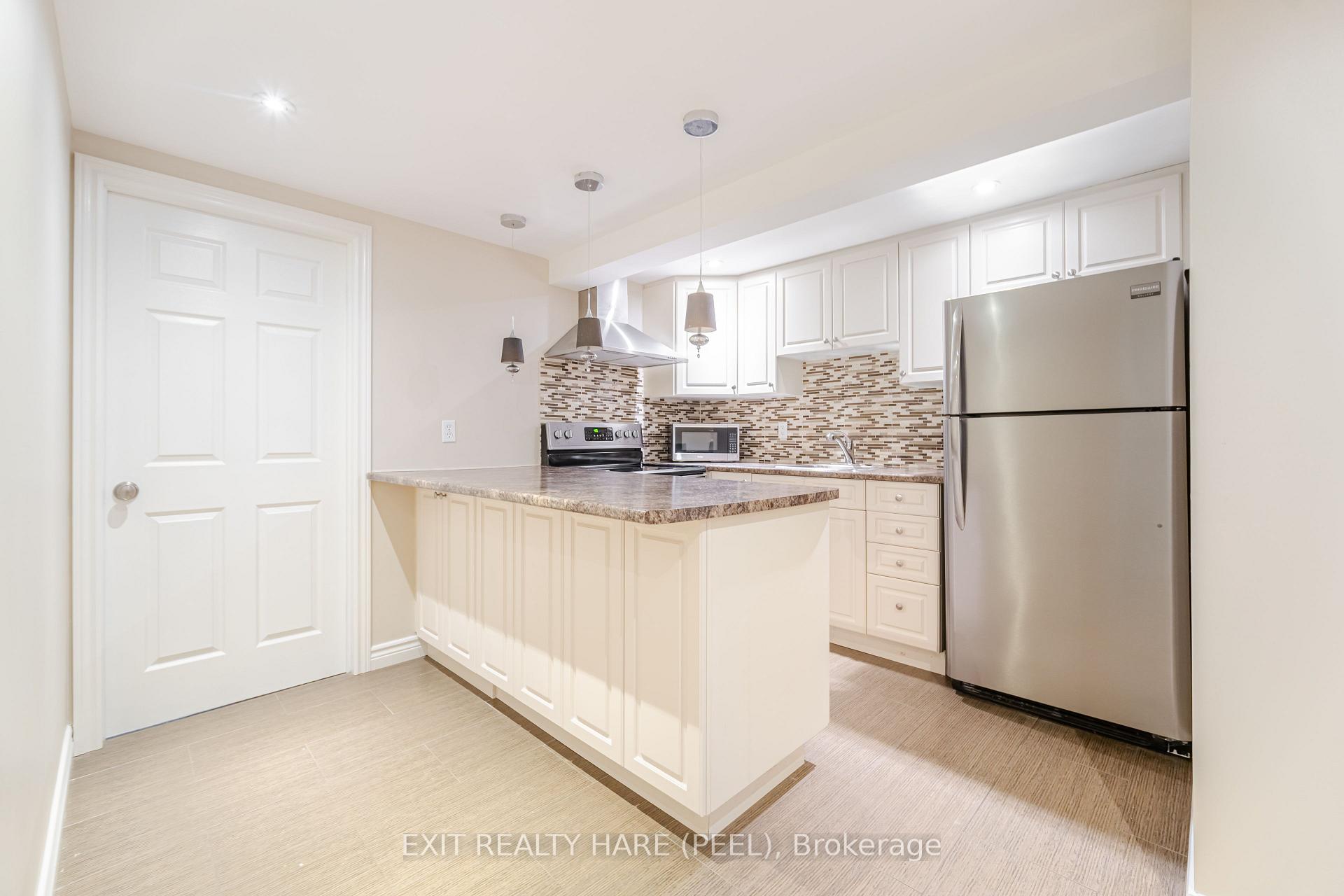 Photo 34 of 58 Esker Drive, Brampton, Heart Lake East — HOMEH