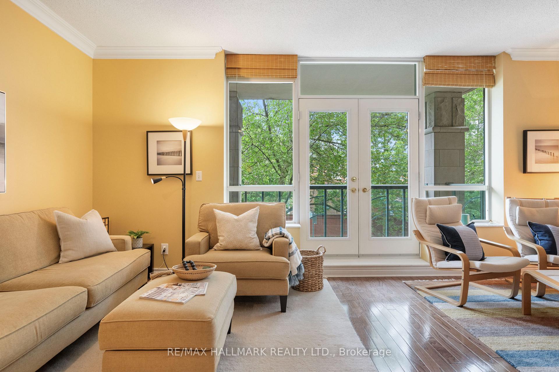 Photo 14 of Unit 205, 35 Boardwalk Drive, Toronto, The Beaches — HOMEH