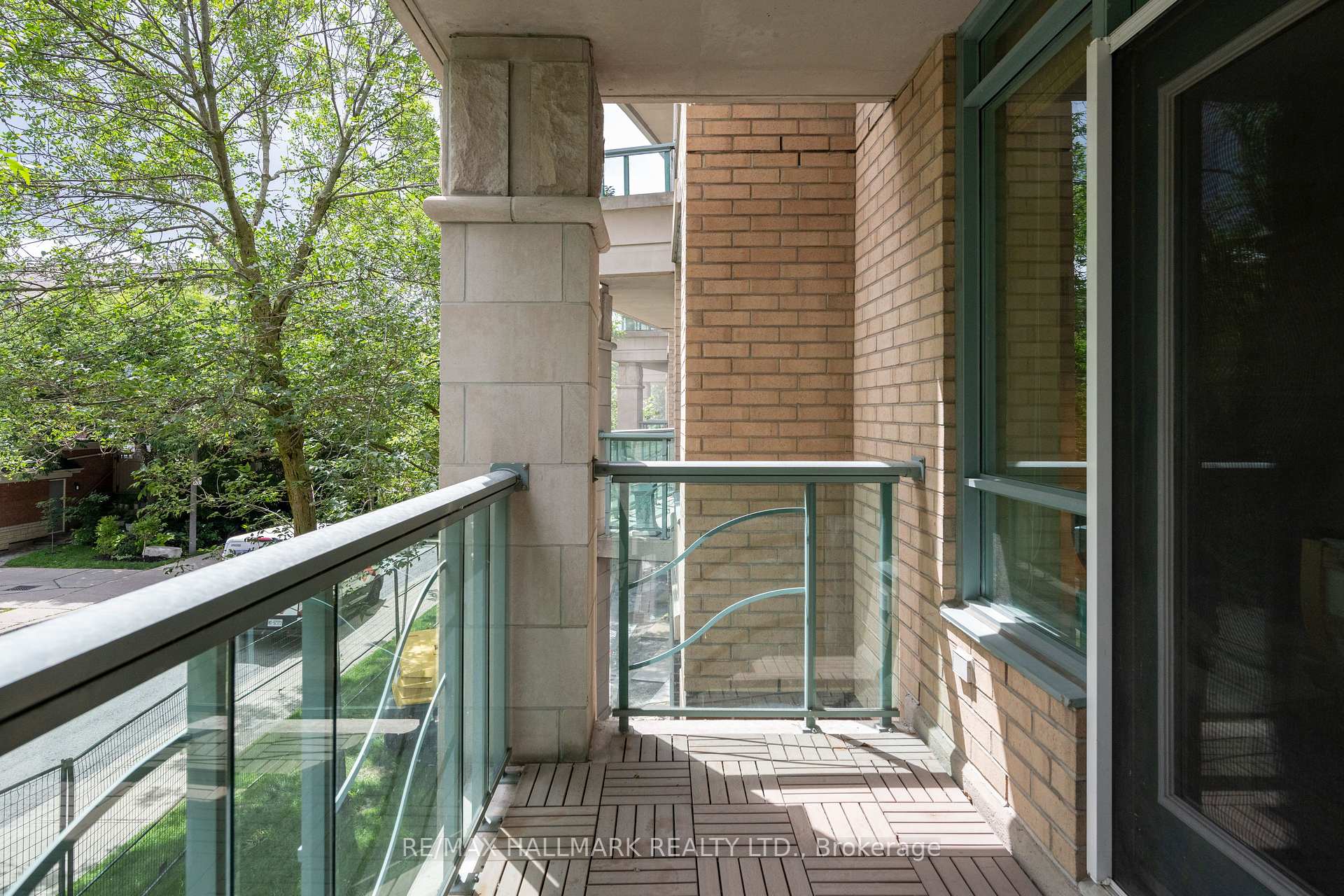 Photo 19 of Unit 205, 35 Boardwalk Drive, Toronto, The Beaches — HOMEH
