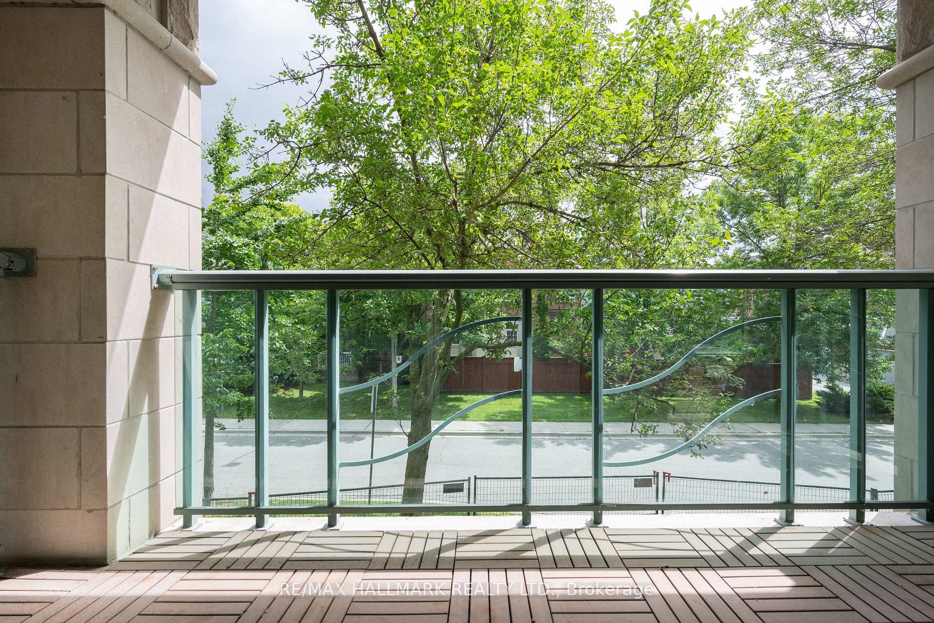 Photo 27 of Unit 205, 35 Boardwalk Drive, Toronto, The Beaches — HOMEH