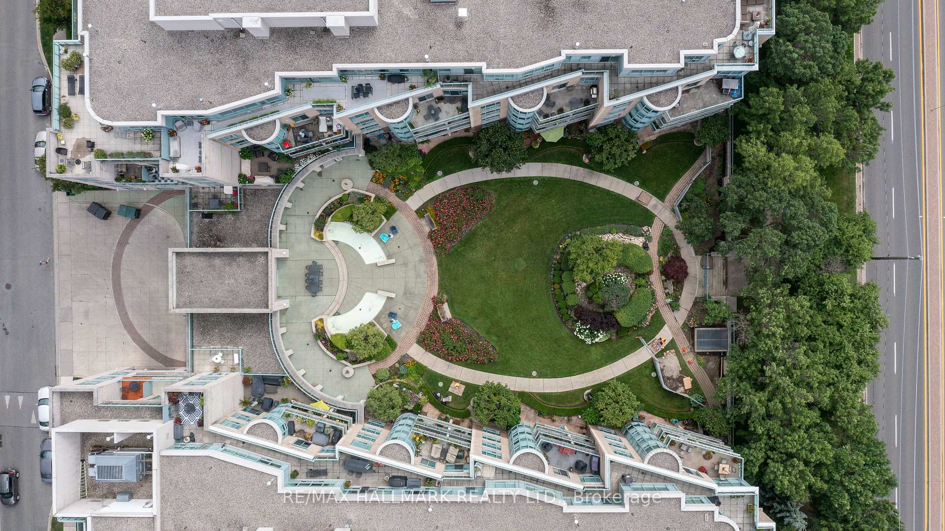 Photo 30 of Unit 205, 35 Boardwalk Drive, Toronto, The Beaches — HOMEH