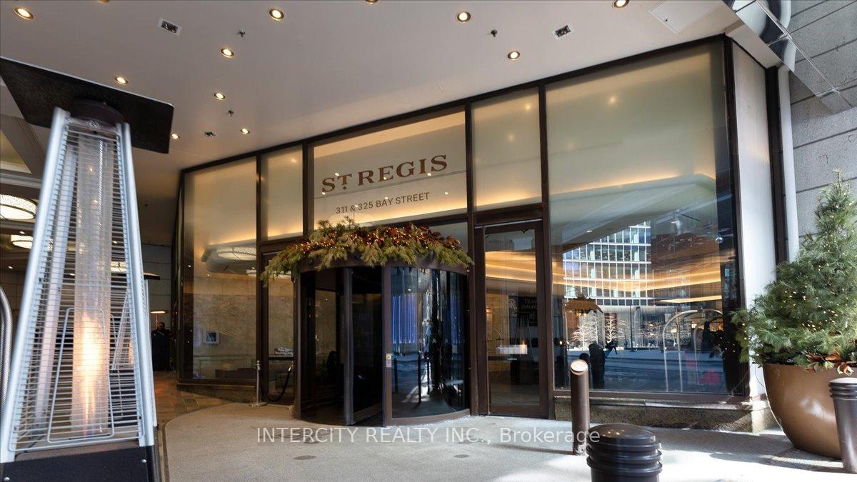 Photo 3 of Unit 4405, 311 Bay Street, Toronto, Bay Street Corridor — HOMEH