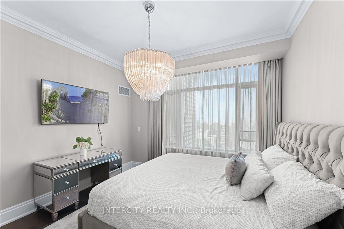 Photo 9 of Unit 4405, 311 Bay Street, Toronto, Bay Street Corridor — HOMEH