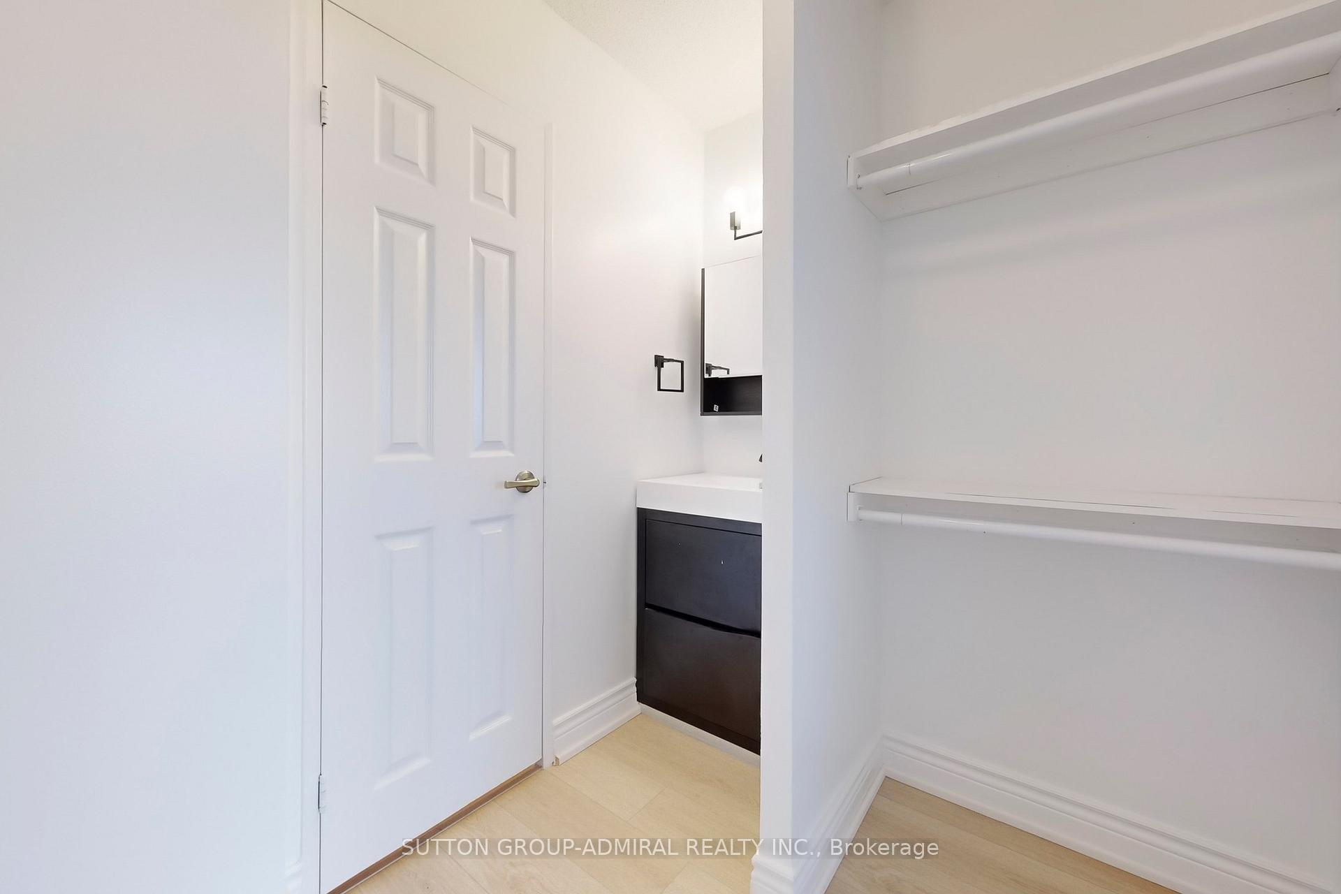 Photo 20 of Unit 707, 3000 Bathurst Street, Toronto, Englemount-Lawrence — HOMEH