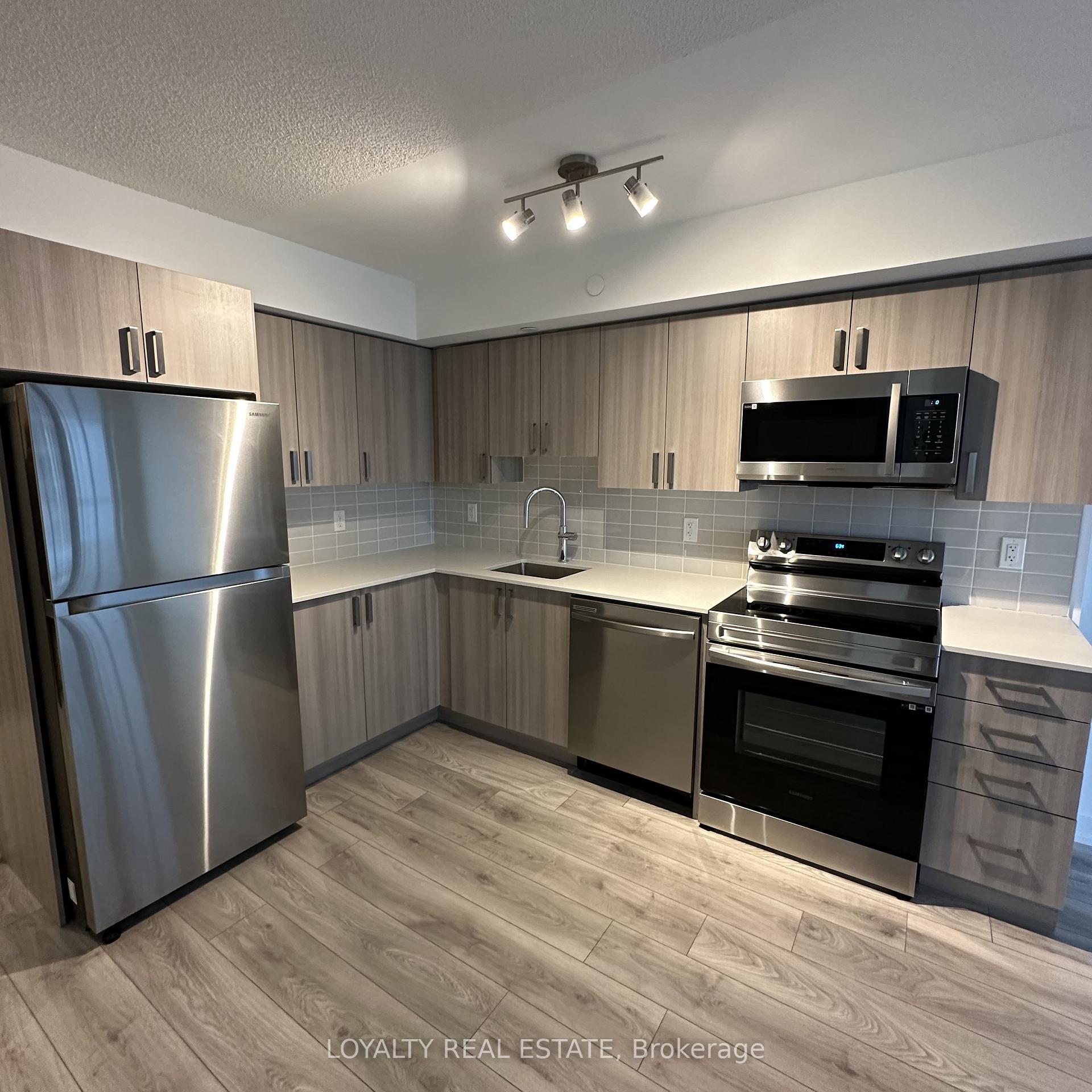 Photo 4 of Unit 907, 1455 Celebration Drive, Pickering, Bay Ridges — HOMEH