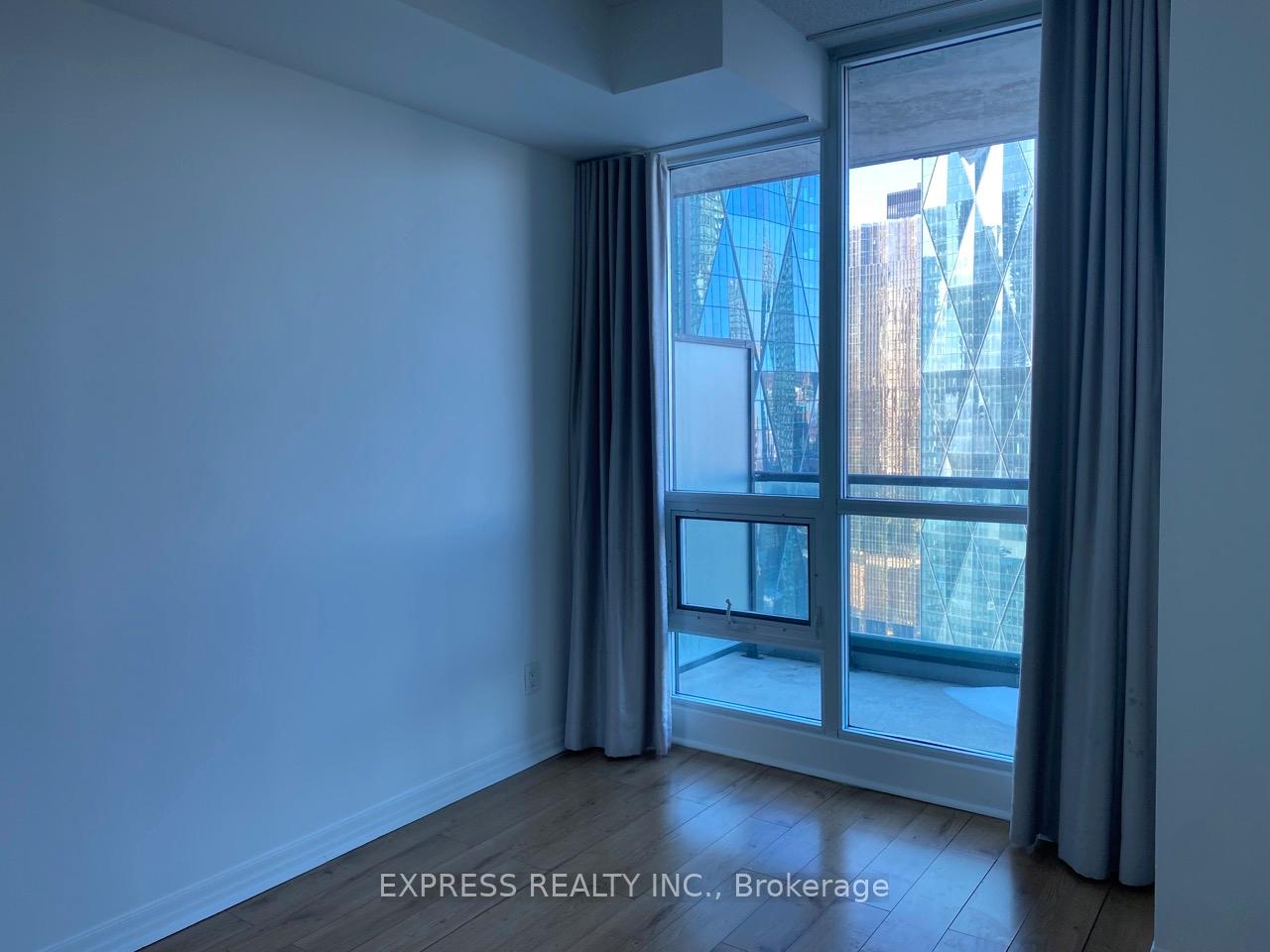 Photo 2 of Unit 3704, 16 Yonge Street, Toronto, Waterfront Communities — HOMEH