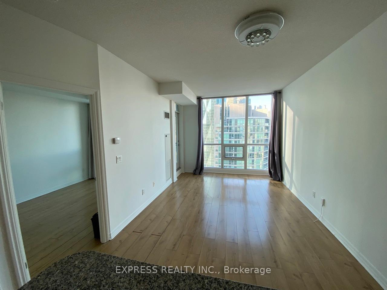Photo 3 of Unit 3704, 16 Yonge Street, Toronto, Waterfront Communities — HOMEH