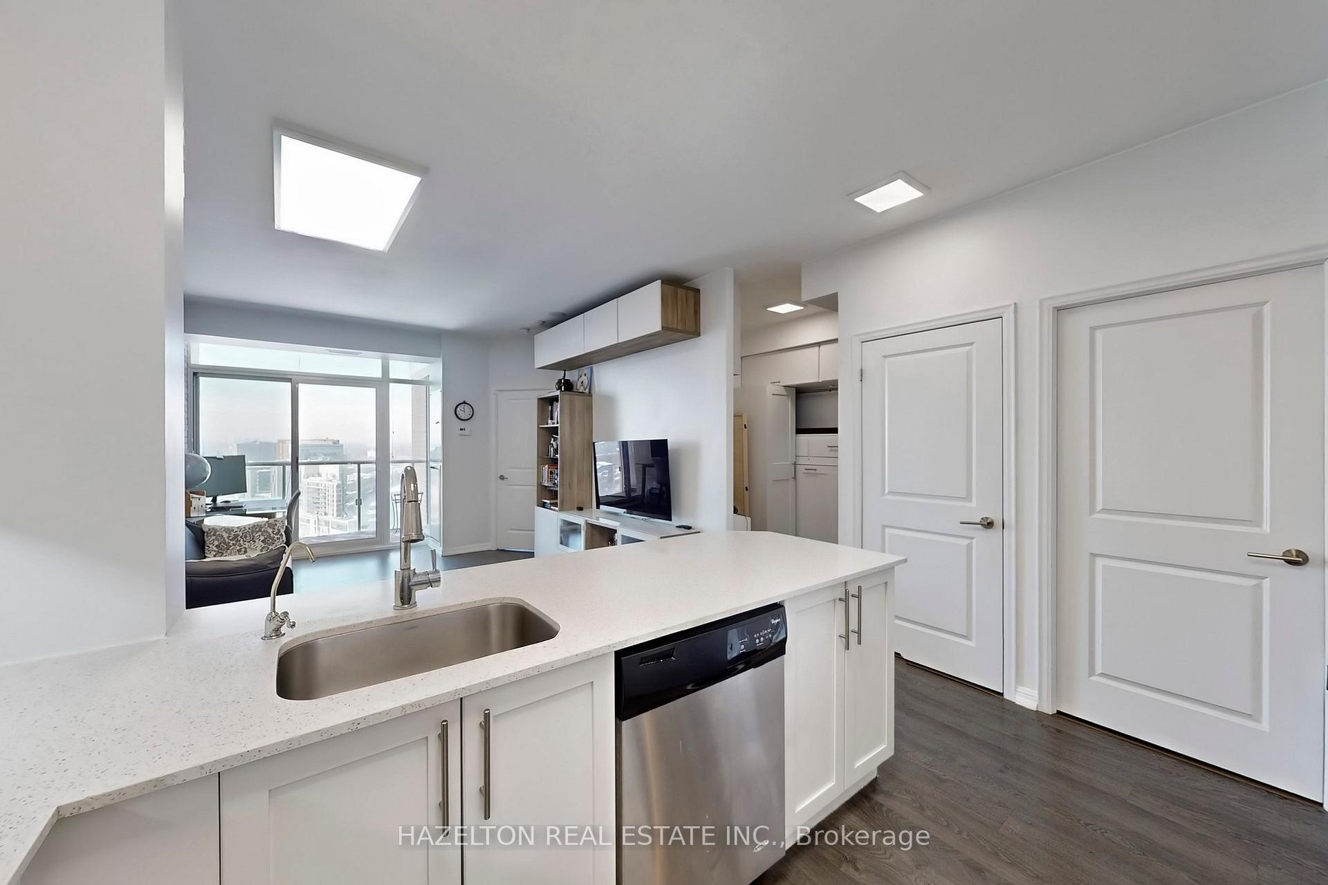 Photo 16 of Unit 2414, 125 Western Battery Road, Toronto, Niagara — HOMEH
