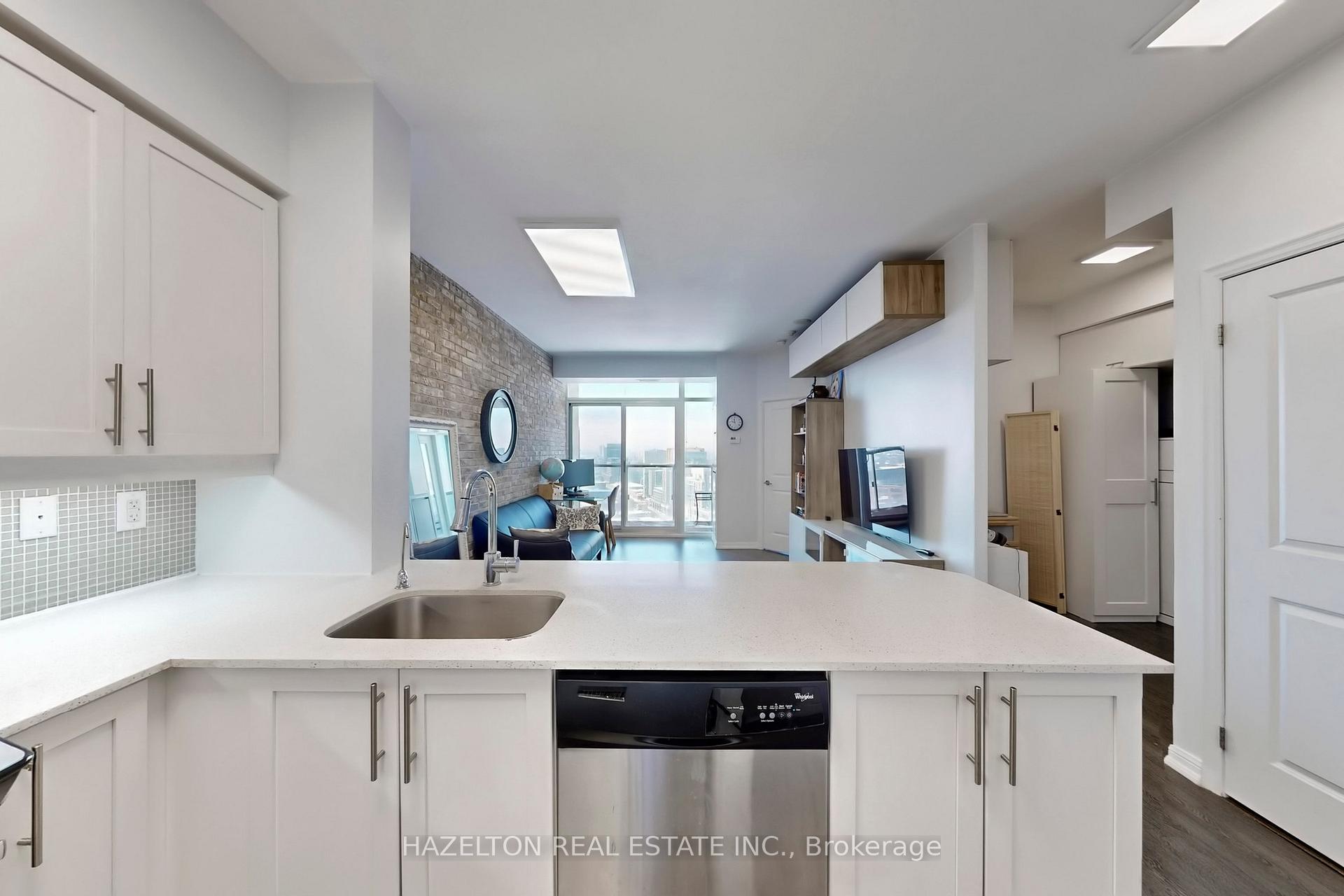 Photo 17 of Unit 2414, 125 Western Battery Road, Toronto, Niagara — HOMEH