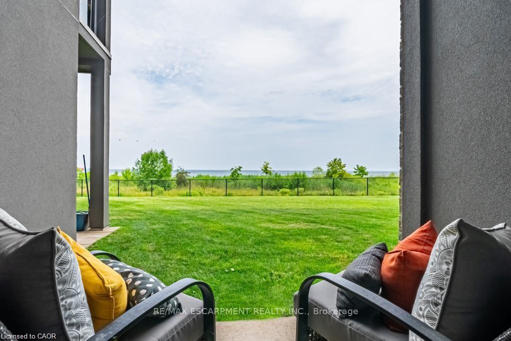 Photo 19 of Unit 129, 35 Southshore Crescent, Hamilton, Lakeshore — HOMEH