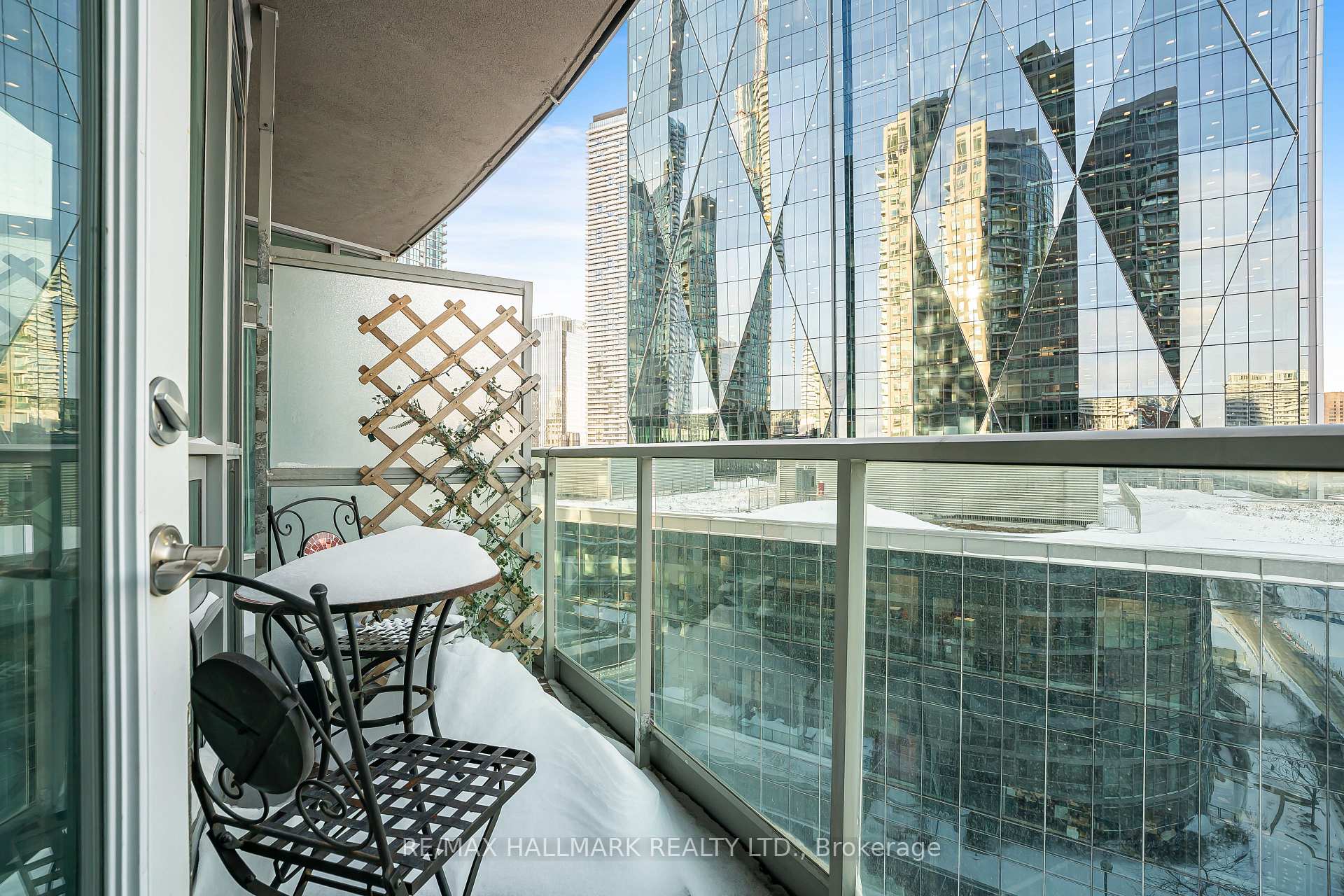 Photo 18 of Unit 1603, 18 Yonge Street, Toronto, Waterfront Communities — HOMEH