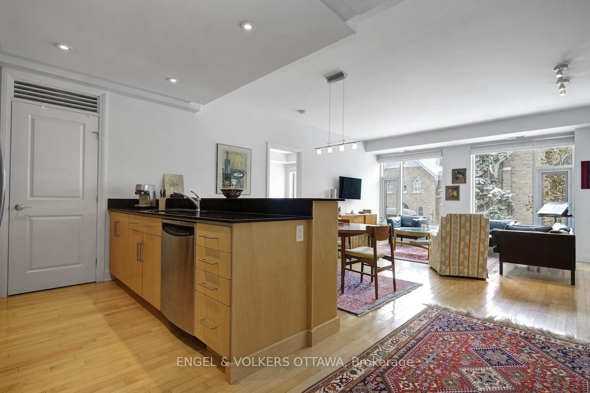 Photo 9 of Unit 204, 295 Mackay Street, Ottawa, Lindenlea — HOMEH