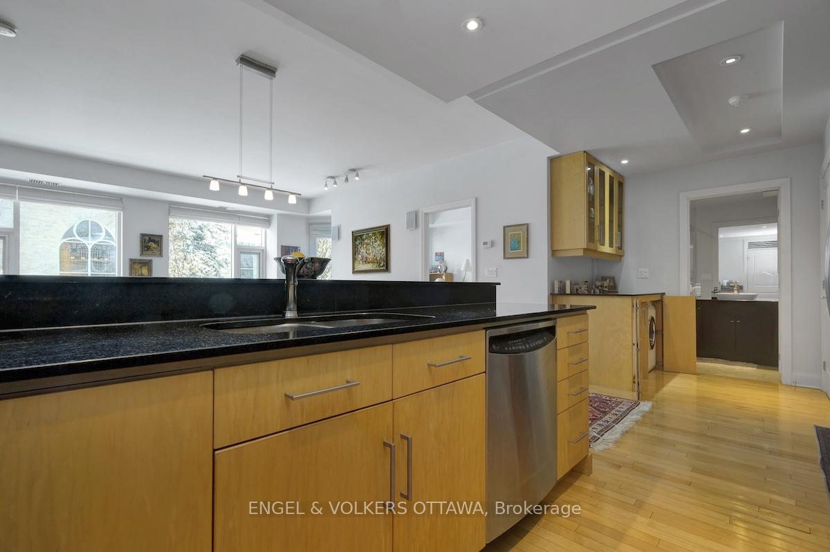 Photo 10 of Unit 204, 295 Mackay Street, Ottawa, Lindenlea — HOMEH