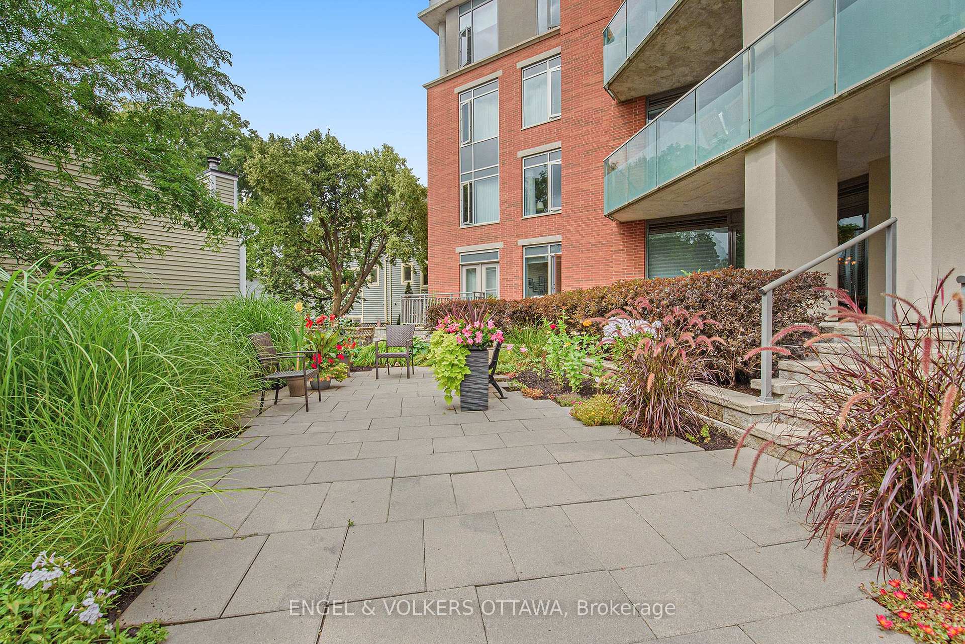 Photo 37 of Unit 204, 295 Mackay Street, Ottawa, Lindenlea — HOMEH